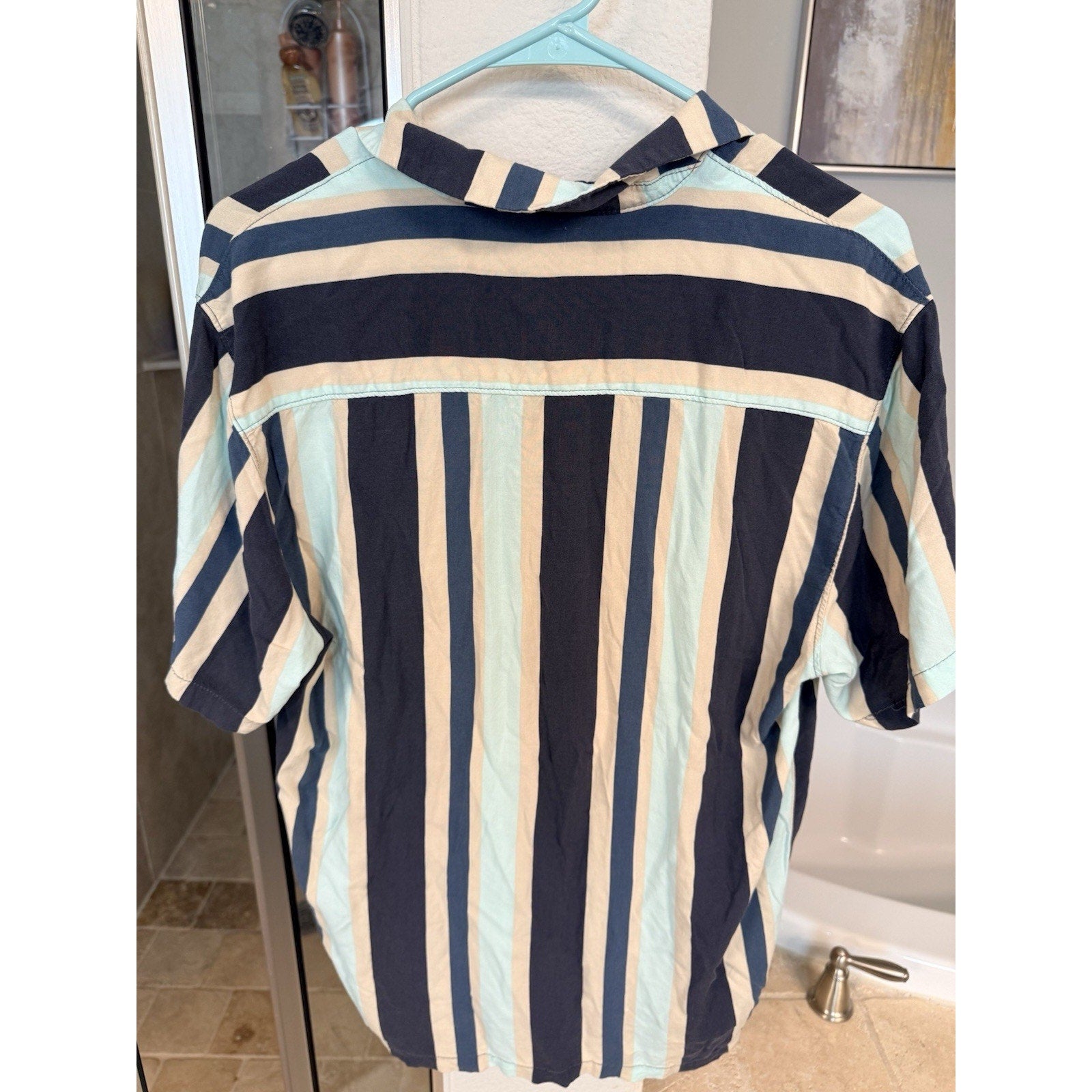 2 Men’s Button Up Shirts Medium Striped Short Sleeve Summer Vacation Bundle