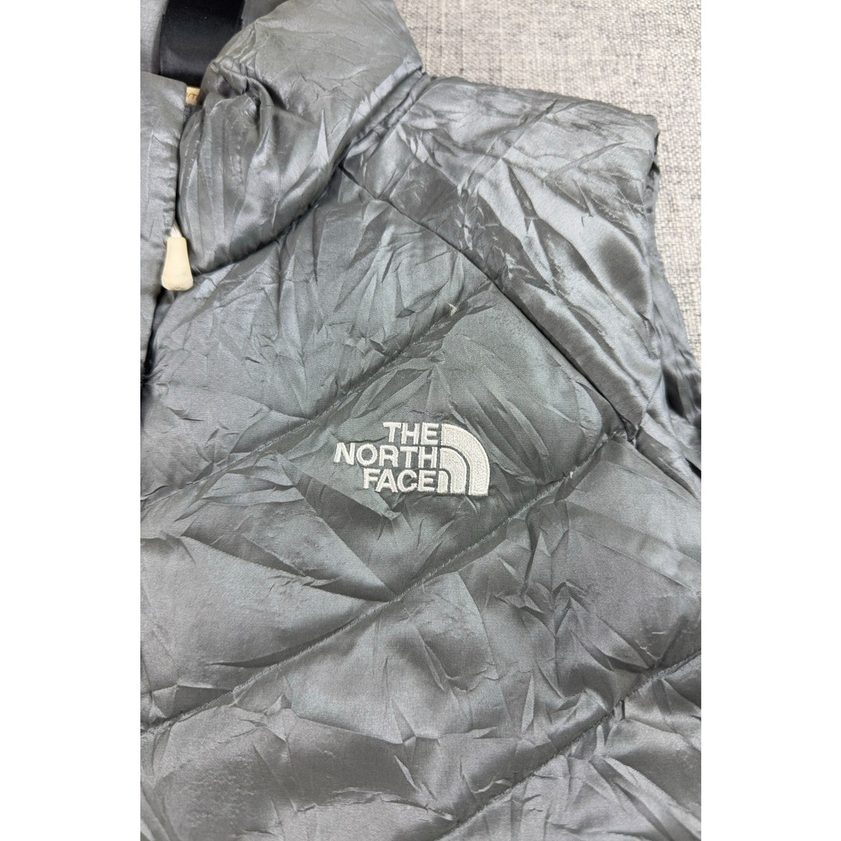 The North Face Aconcagua 550 Down Vest Womens L Gray Puffer Quilted Goose Down