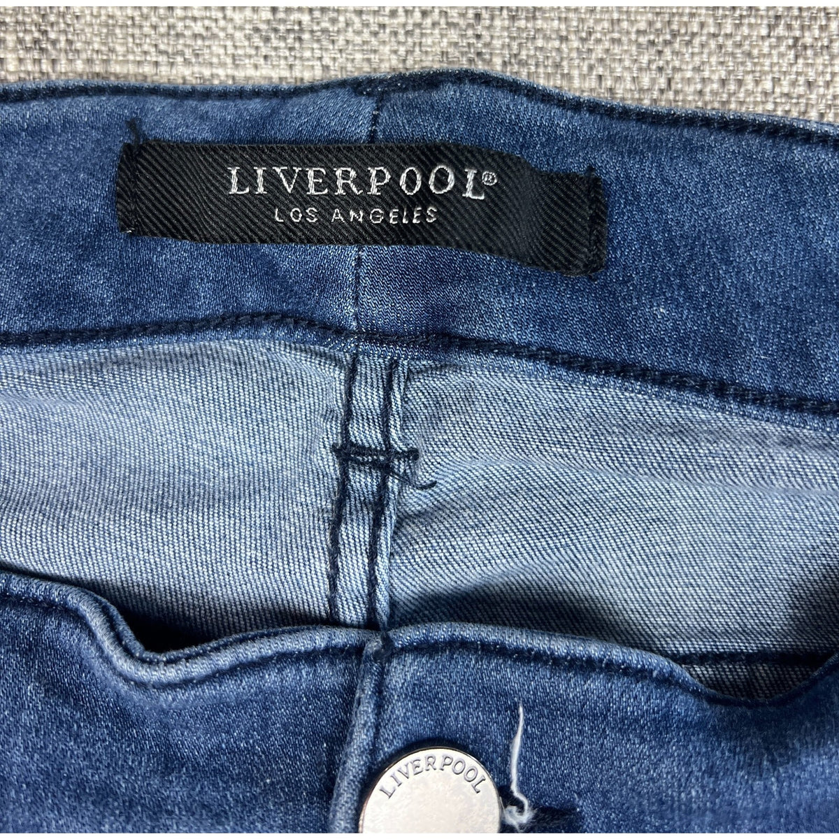 Liverpool Charlie Crop Jeans Women 16W Blue Cuffed Stretch Mid Rise Plus