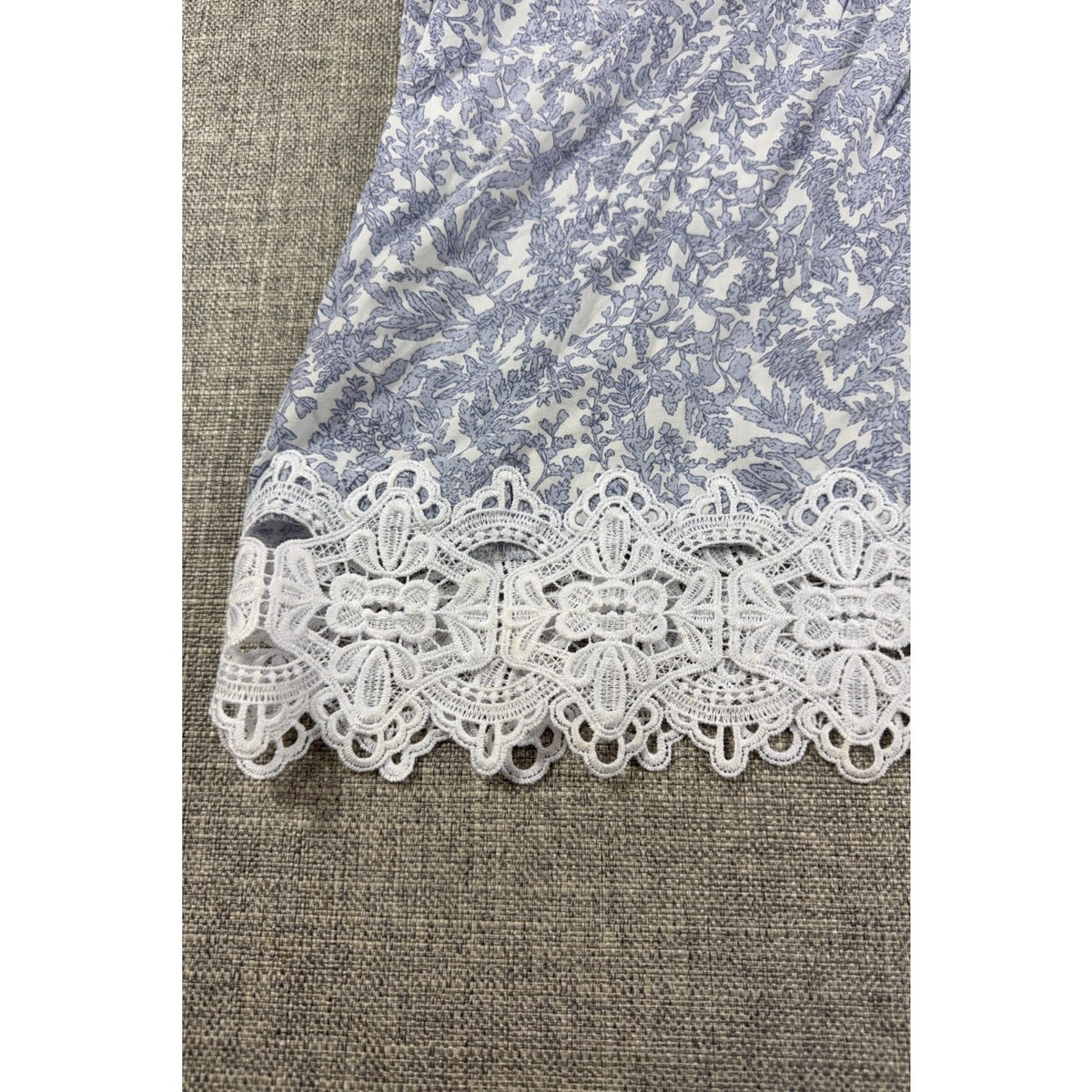 Chelsea & Theodore Womens 2X Floral Rayon Blouse Lace Trim Boho Cottagecore
