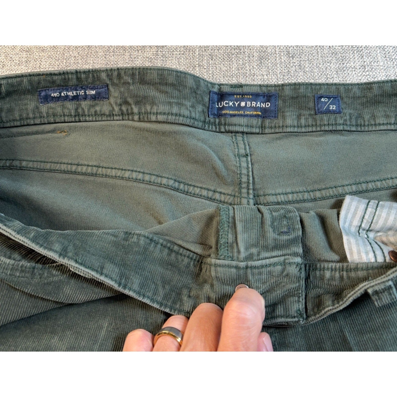 Lucky Brand 410 Athletic Slim Green Corduroy Pants Mens 40x32 5 Pocket