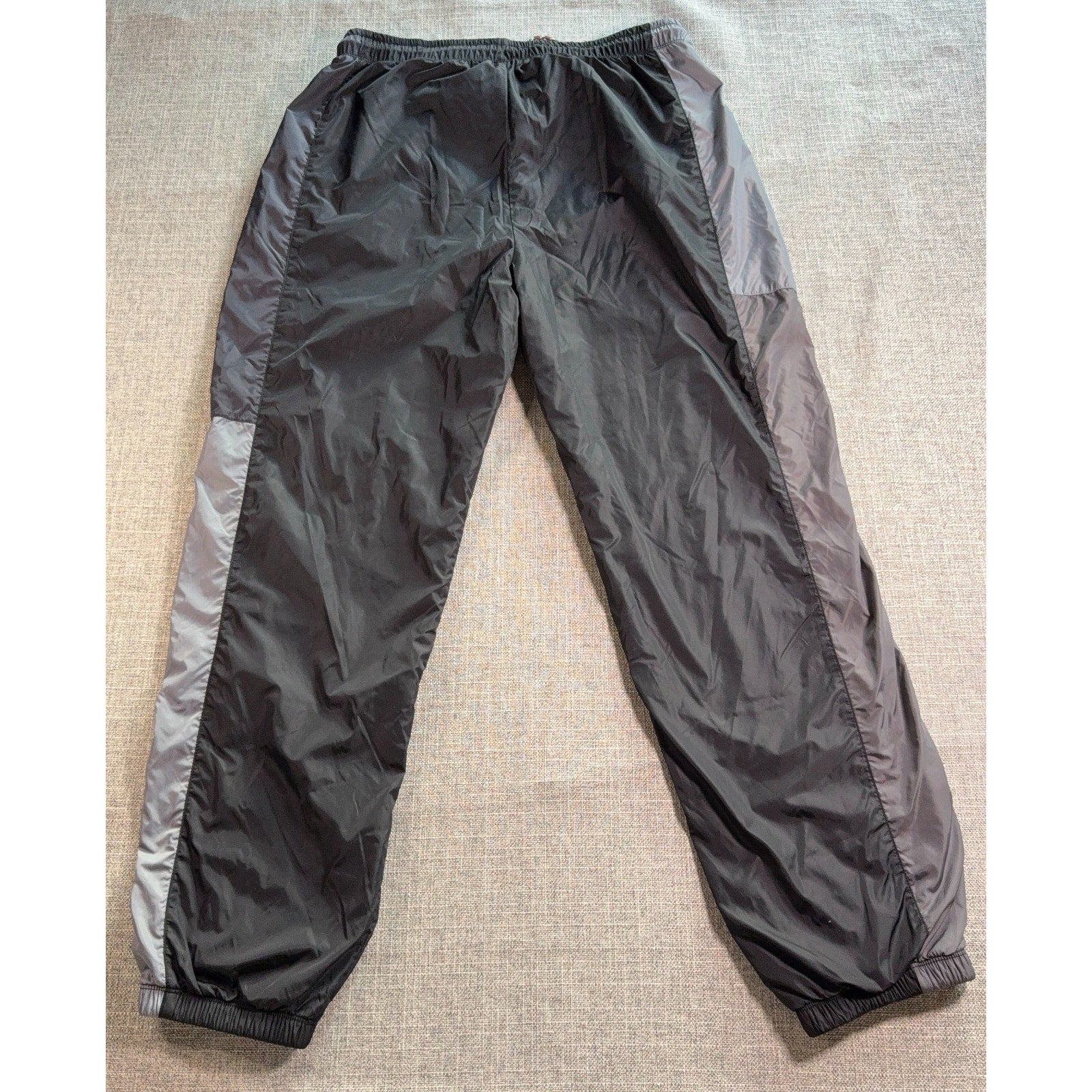 Peloton Track Pants Mens Large Black Gray Nylon Lined Joggers SU121 Athletic