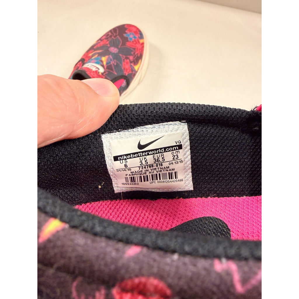 Nike Women’s Slip On Floral Canvas Shoes Sz 6 Pink Blue Tropical Casual Sneakers