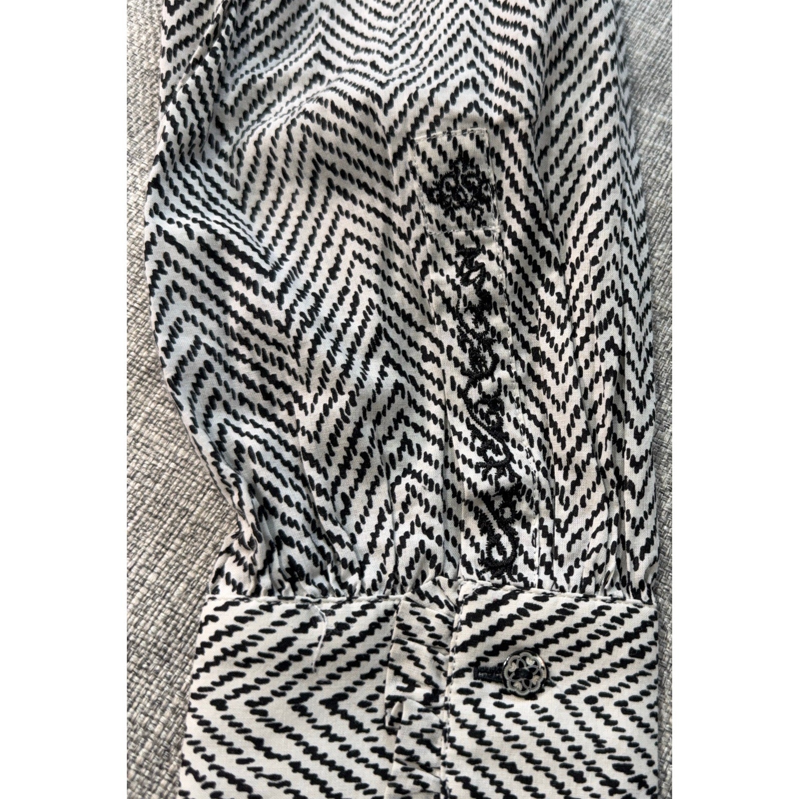 Robert Graham Women's S Black White Herringbone Embroidered Shirt Silk Trim