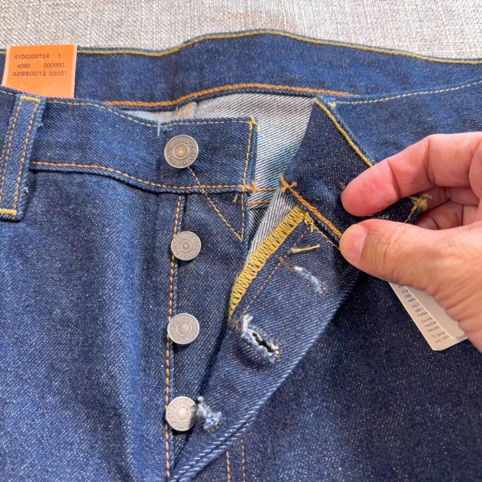 Levi’s 501 Original Fit Stretch Jeans Mens 33x34 NWT Dark Wash Button Fly Straig