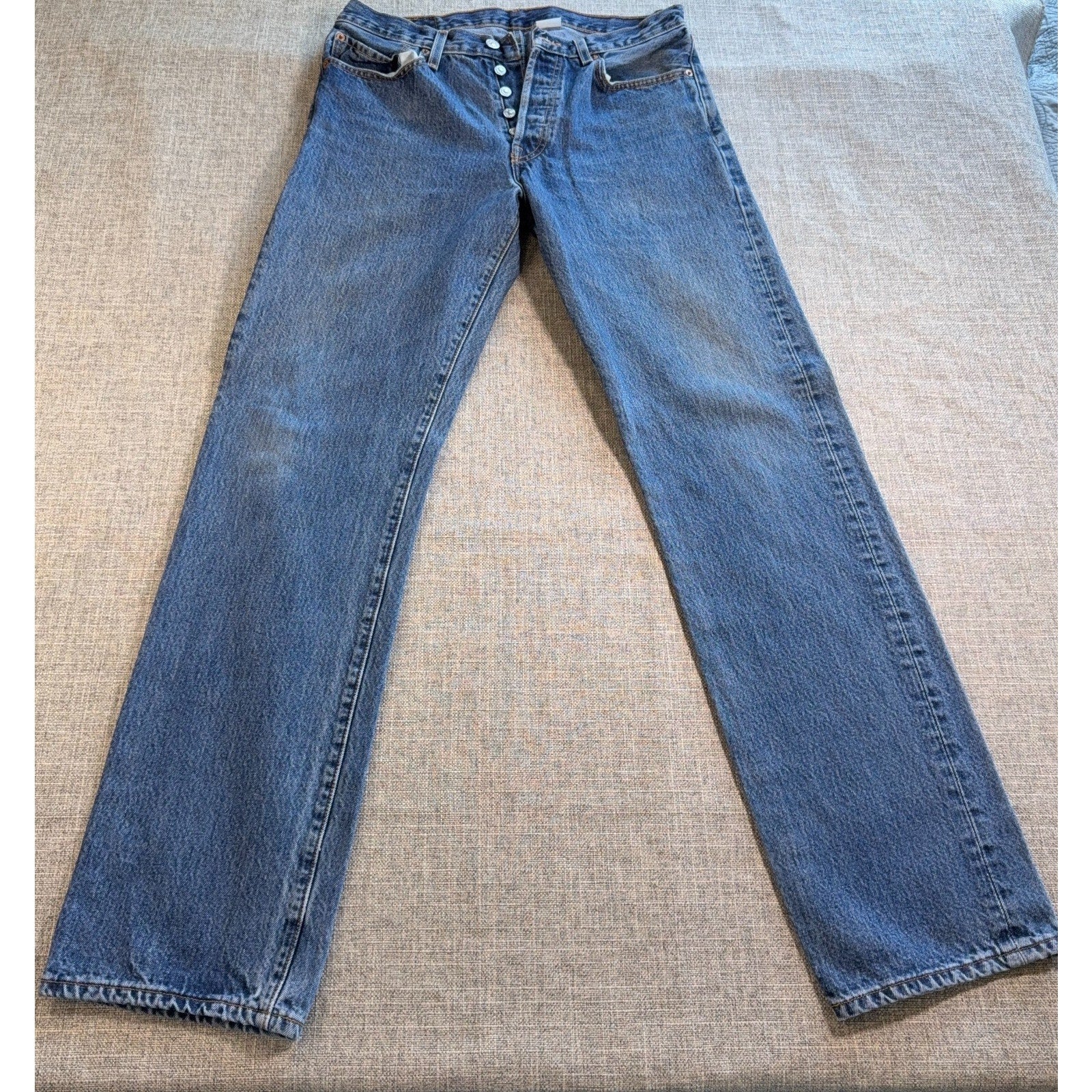 Levi’s 501 Jeans Mens 33x34 Tag 34x32 Actual Made in Mexico Button Fly Denim