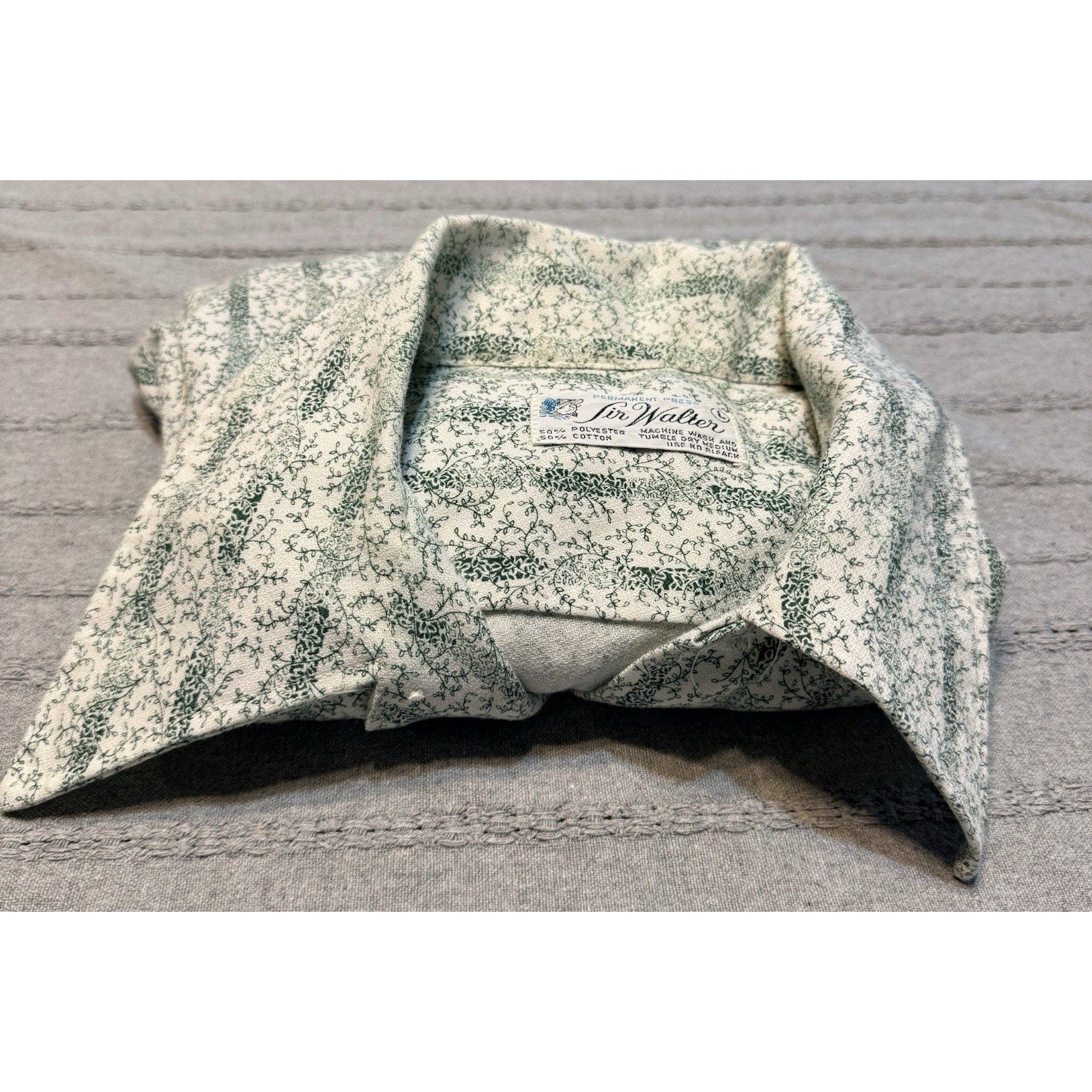 Vintage Sir Walter Shirt Mens Large Green Pattern Short Sleeve Button Up Retro