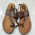b.o.c Womens Brown Leather Thong Sandals Size 9M Embossed Floral Comfort Shoes