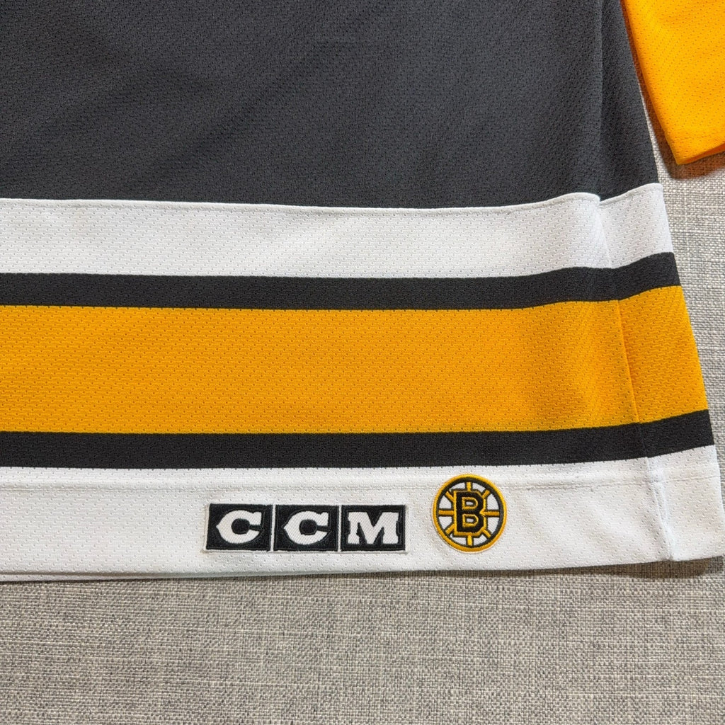 Vintage CCM Boston Bruins Jersey Mens M NHL Hockey Black Gold Made Canada