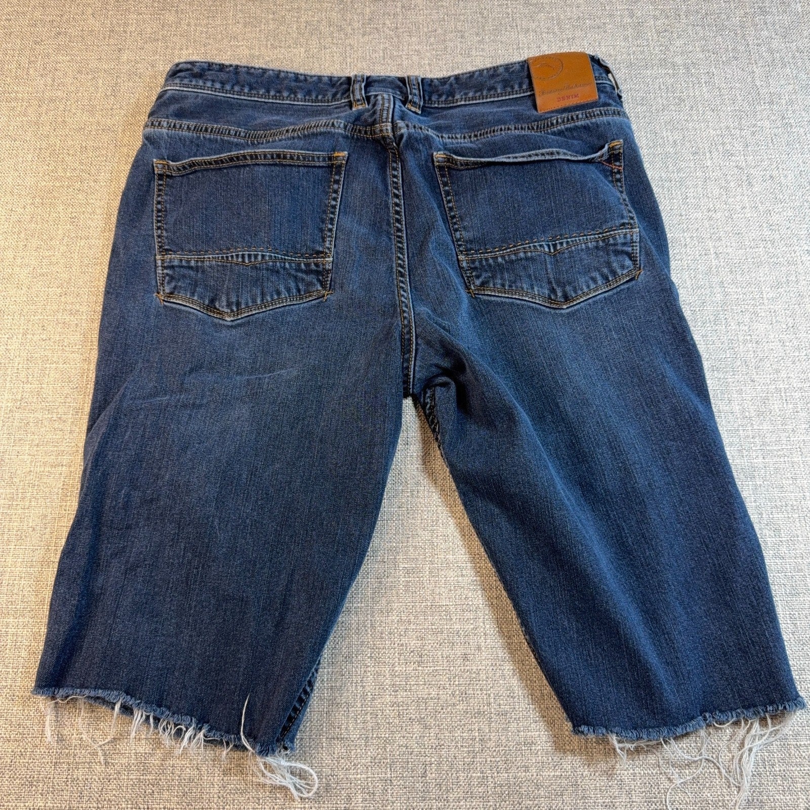 Tommy Bahama Sand Drifter Mens 34 Blue Denim Cutoff Jorts Raw Hem