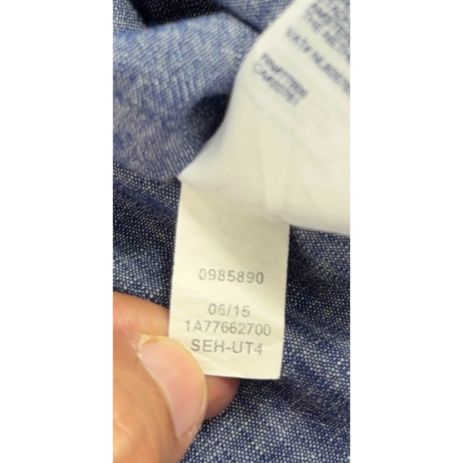Tommy Hilfiger Womens Chambray Shirt Large Blue Roll Tab Sleeve Classic Fit