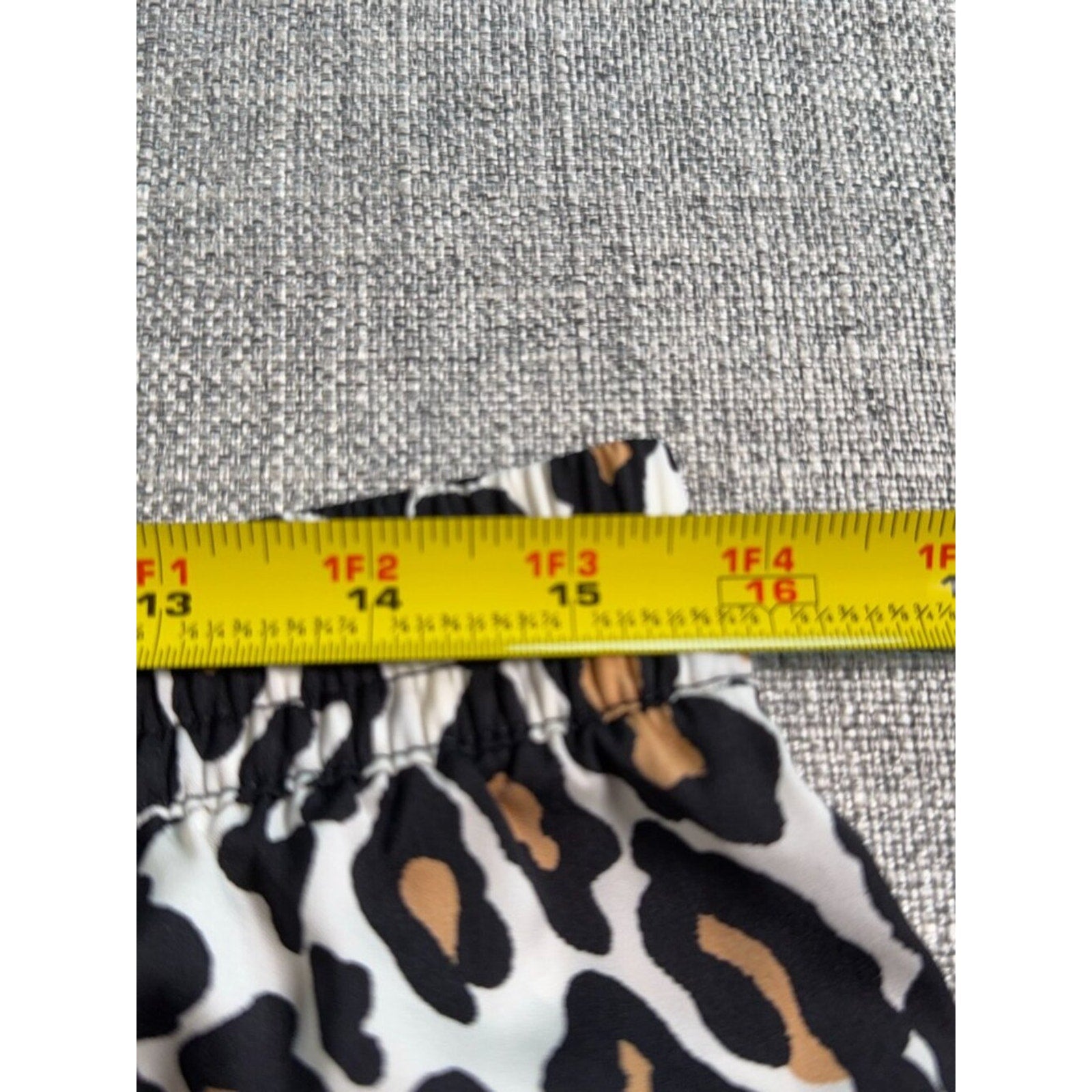 Banana Republic Leopard Print Pull-On Pants Medium