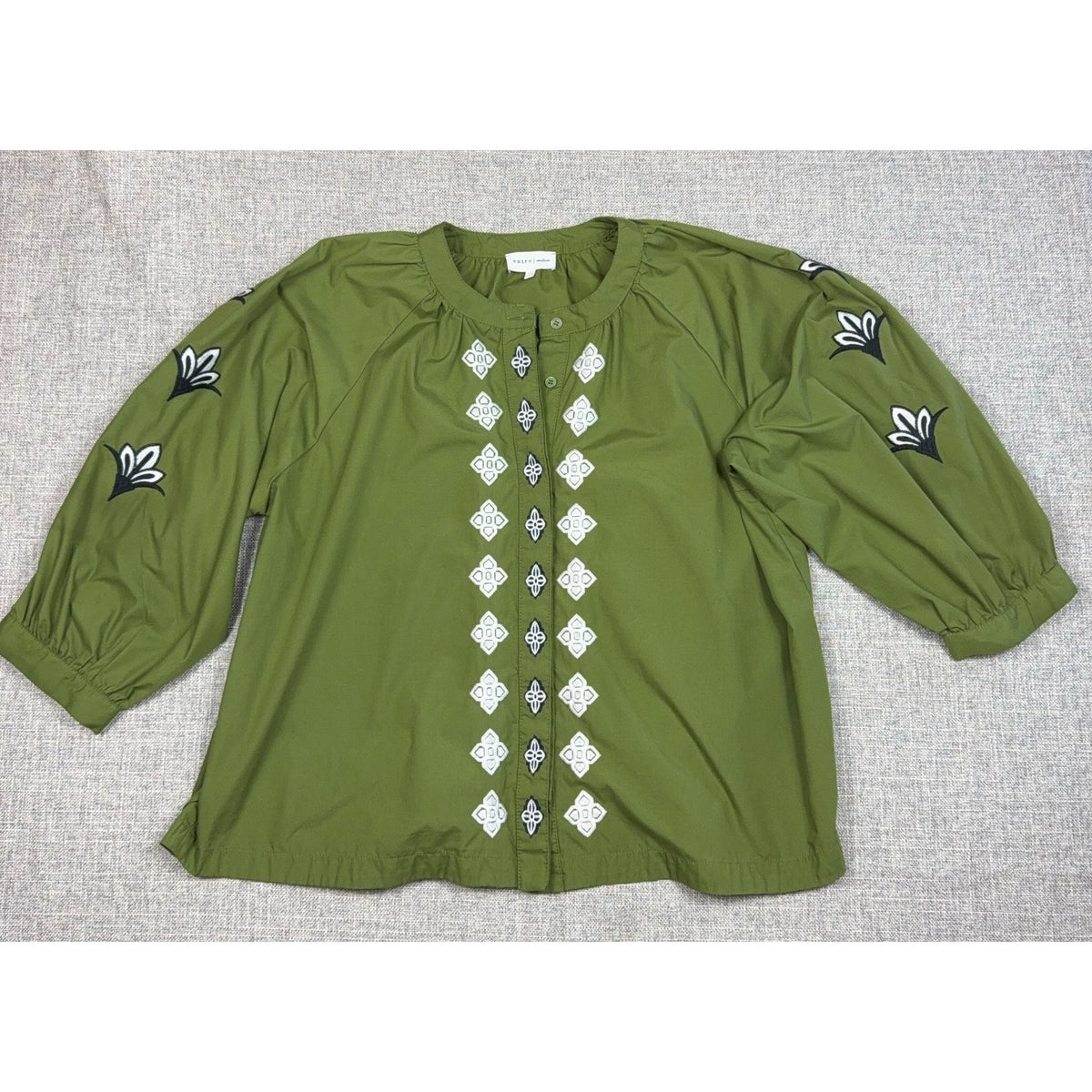 Entro Womens M Olive Green Embroidered Peasant Blouse Balloon Sleeve Boho