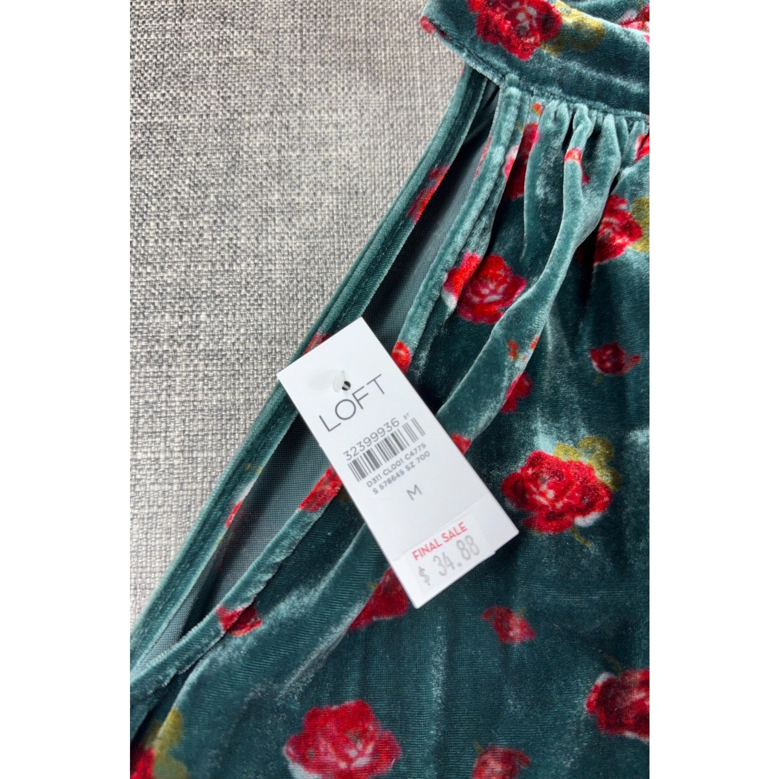 NWT LOFT Women M Green Velvet Floral Halter Top Red Rose Sleeveless Holiday