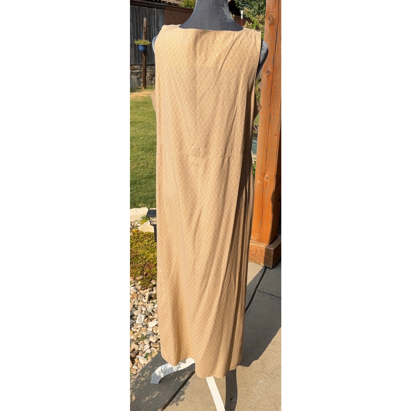 Vintage Norton McNaughton Maxi Dress M 100% Rayon Tan Leaf Print 90s Sleeveless