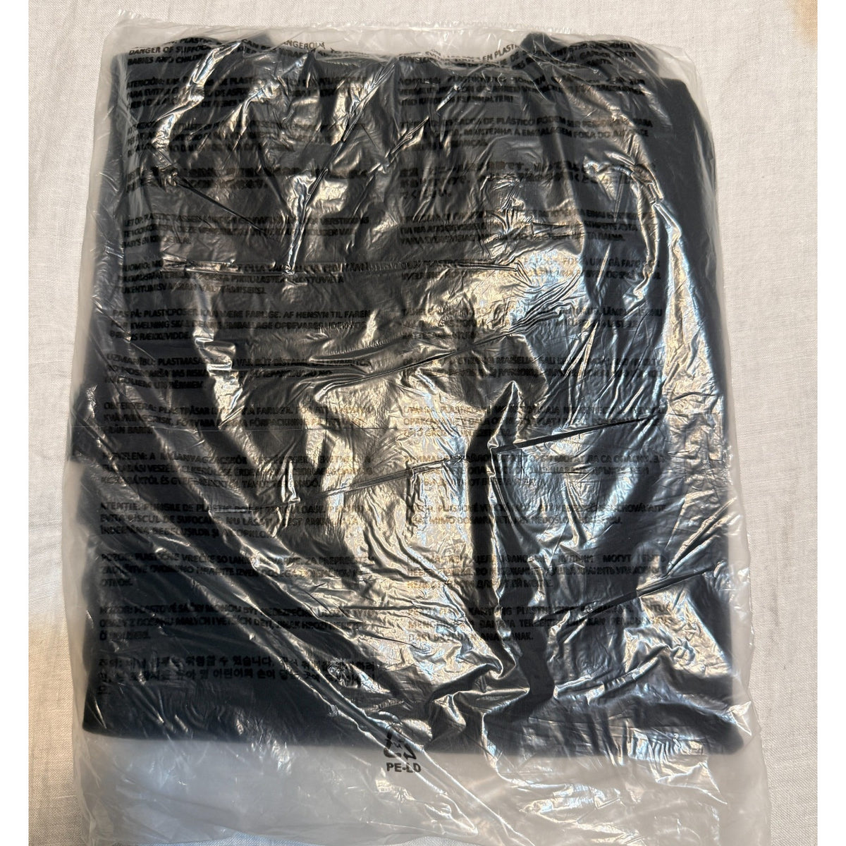 Sullen Art Collective Gold Gaze 1 Ton T Shirt Mens XL Black SCM7570 NWT