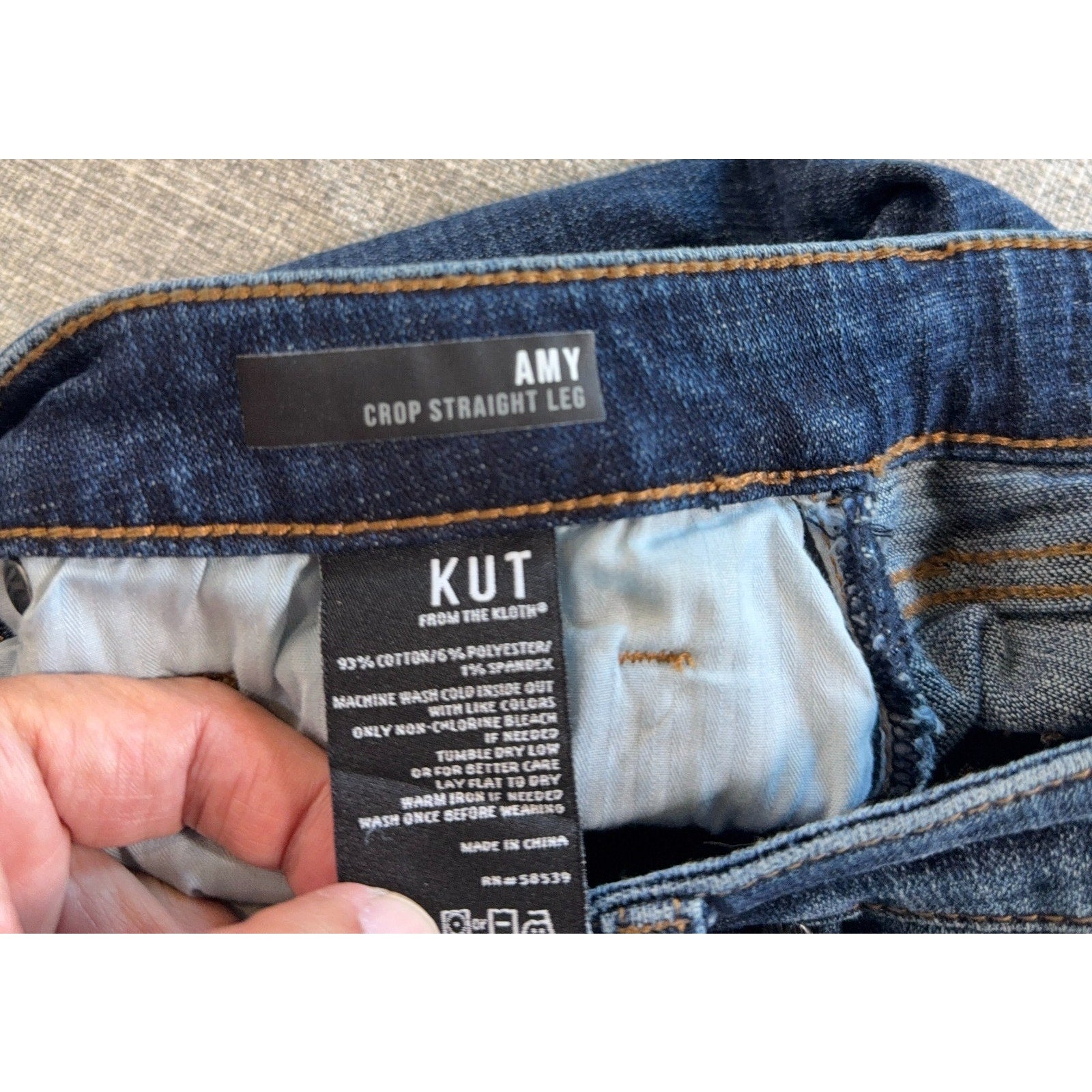 Kut From The Kloth Amy Crop Straight Leg Jeans Womens 12 Blue Distressed Cuffed