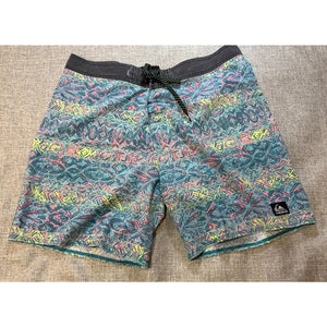 Quiksilver Highline Board Shorts Mens 36 Blue Pink Abstract Surf Swim 19"