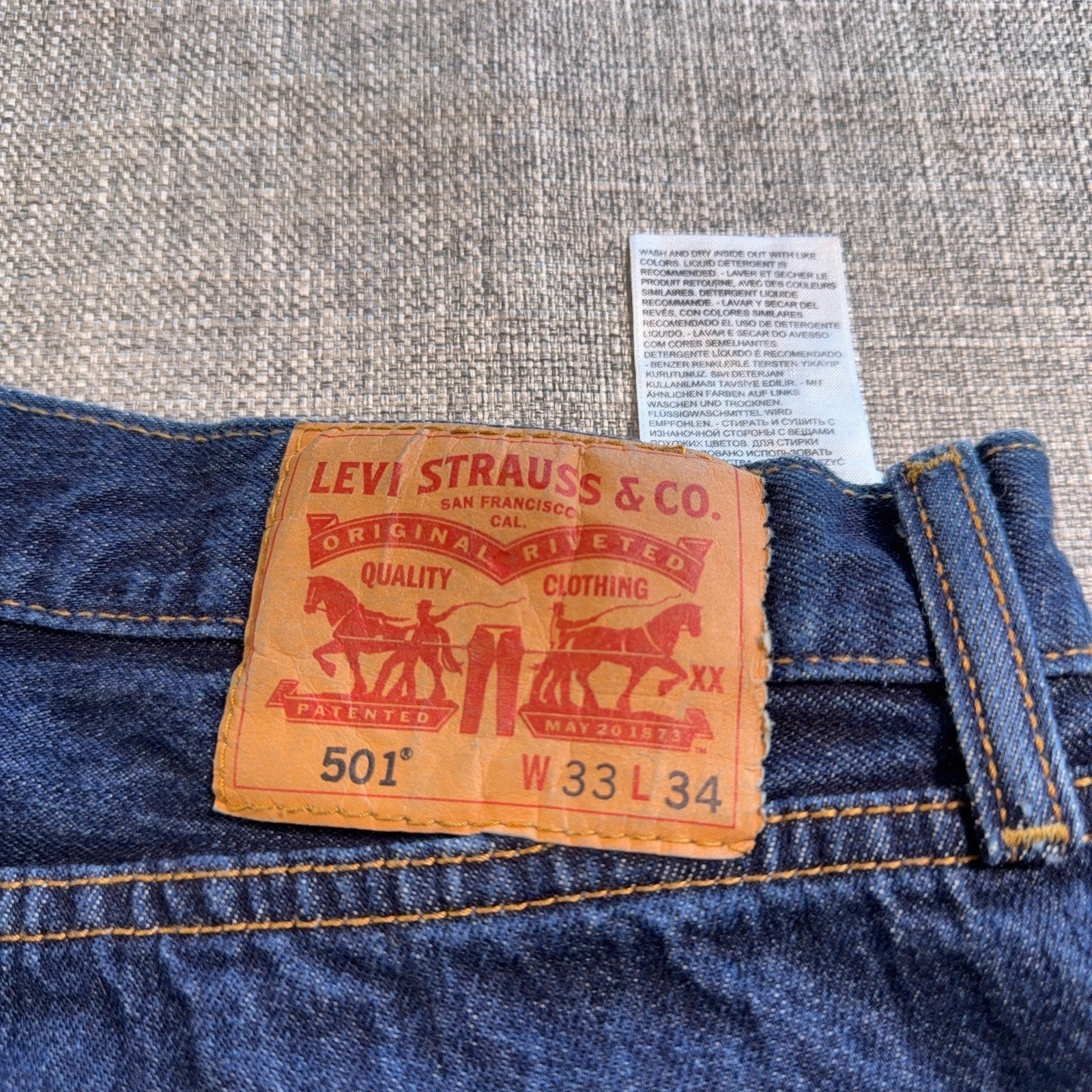 Levi’s 501 Jeans Mens 33x34 Tag 33x32 Actual Made in Egypt Button Fly Denim