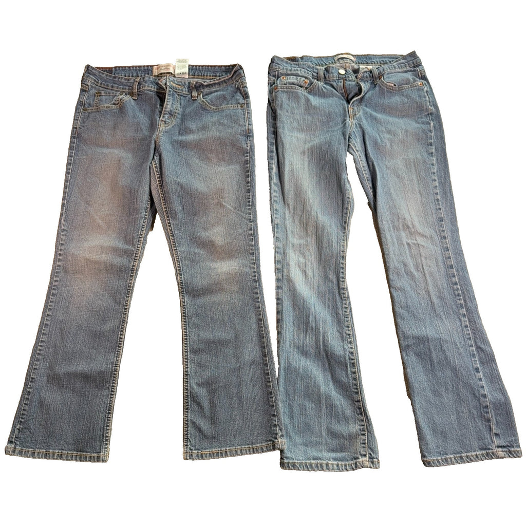Lot of 2 Levi’s Women’s Jeans Size 8M Bootcut Stretch Denim Blue Category