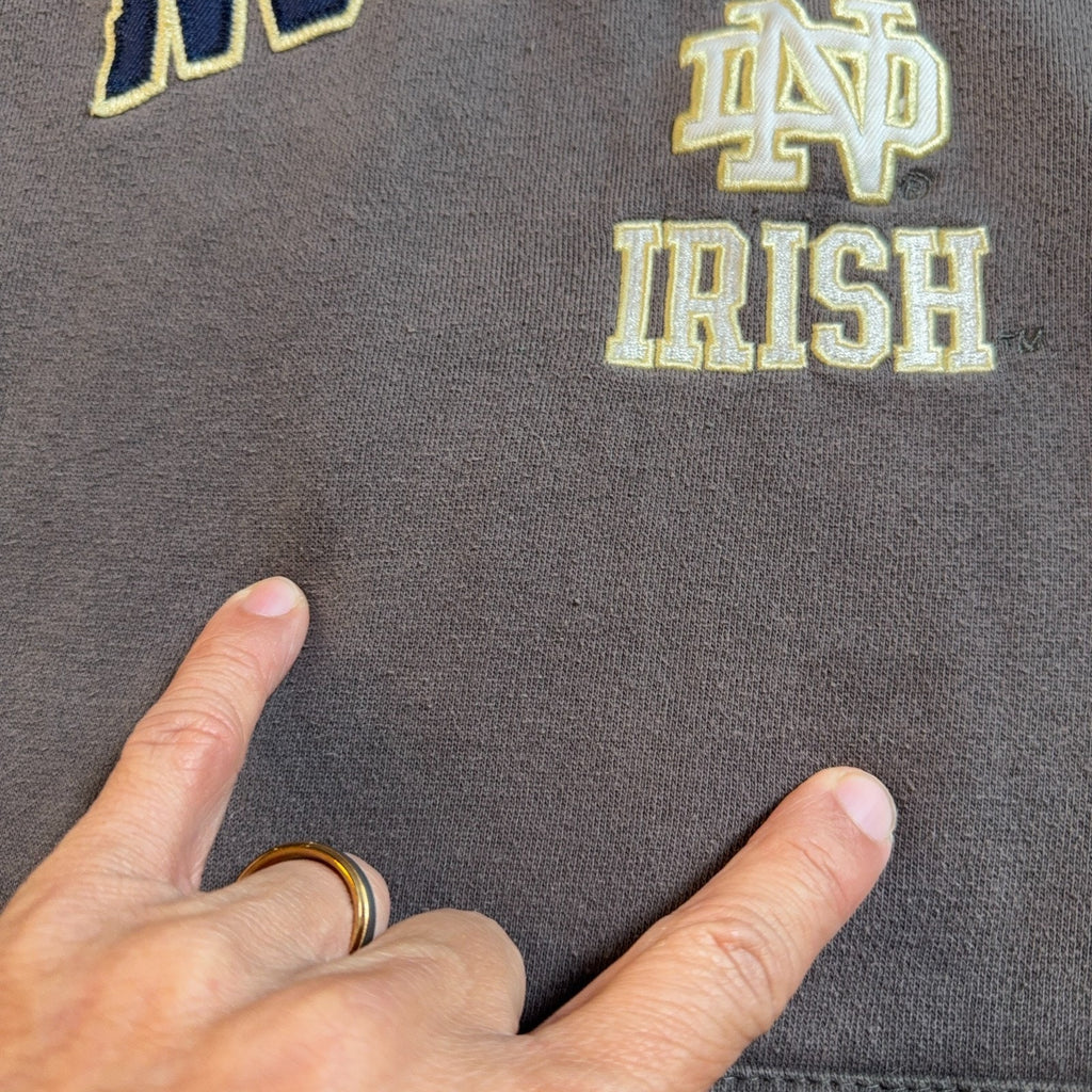 Notre Dame Fighting Irish Hoodie Mens M Embroidered Stadium Athletics Gray