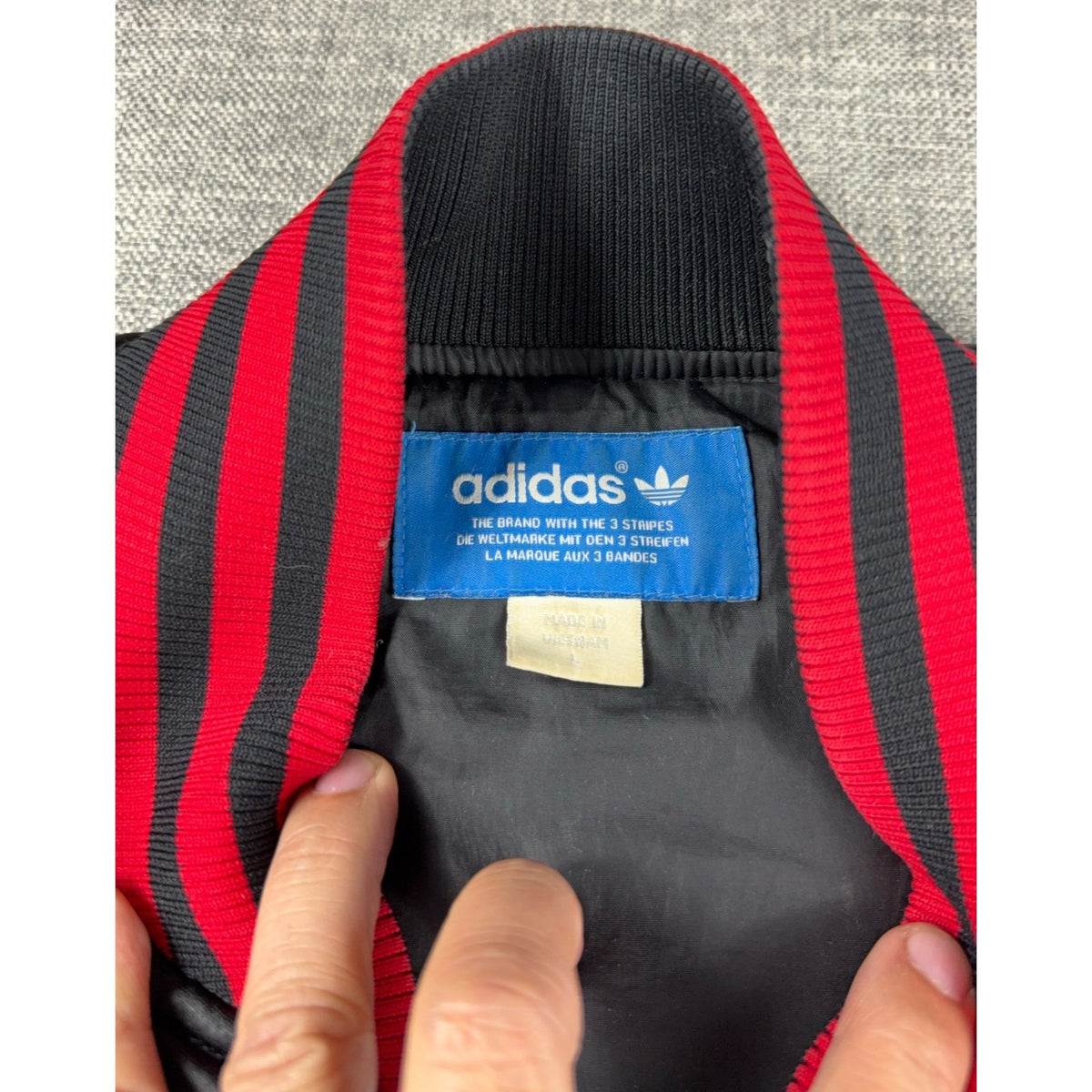 Adidas Chicago Bulls NBA Quilted Satin Bomber Jacket Black Red L 2013 Trefoil