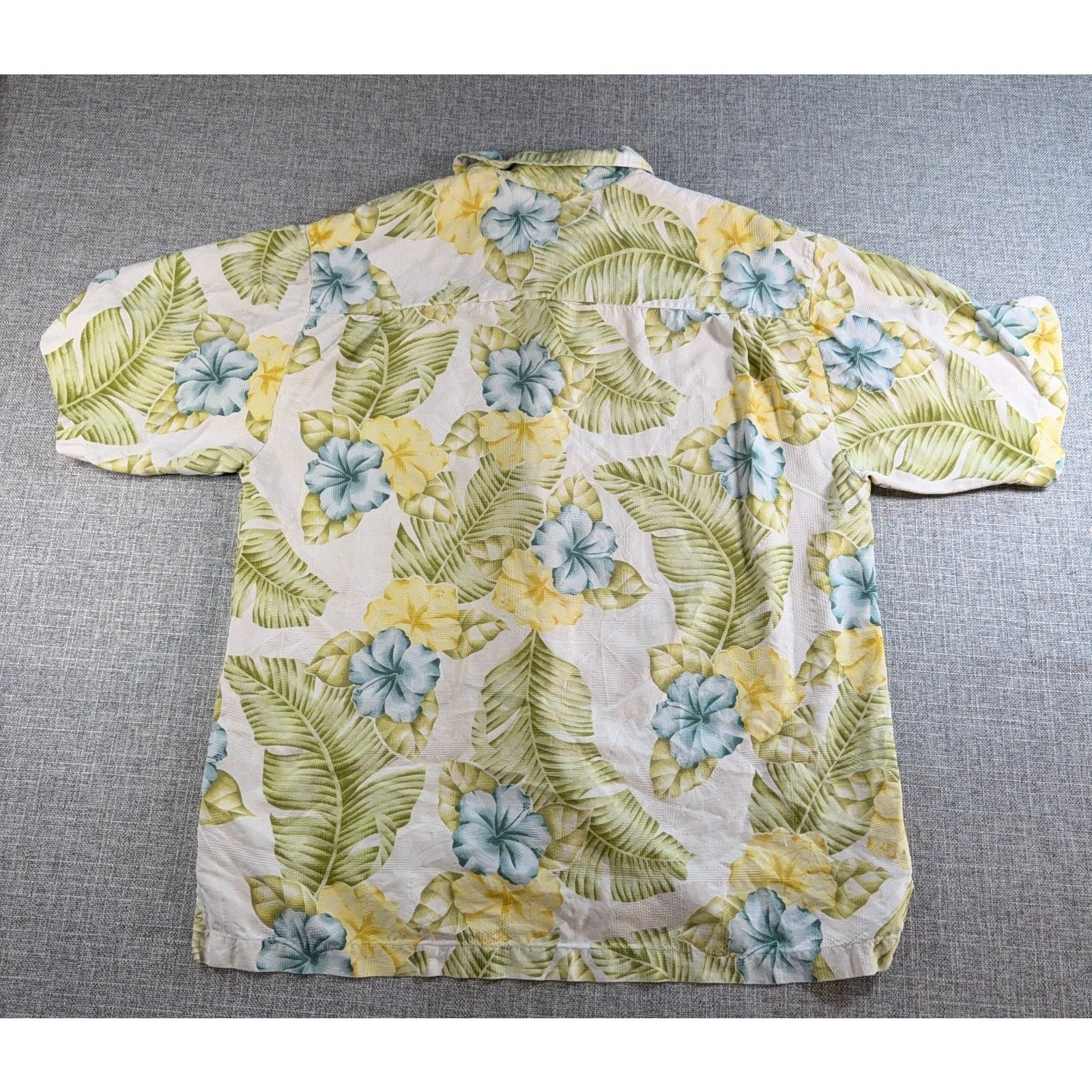 Tommy Bahama Shirt Men L 100% Silk Hibiscus Floral Hawaiian Camp Jacquard