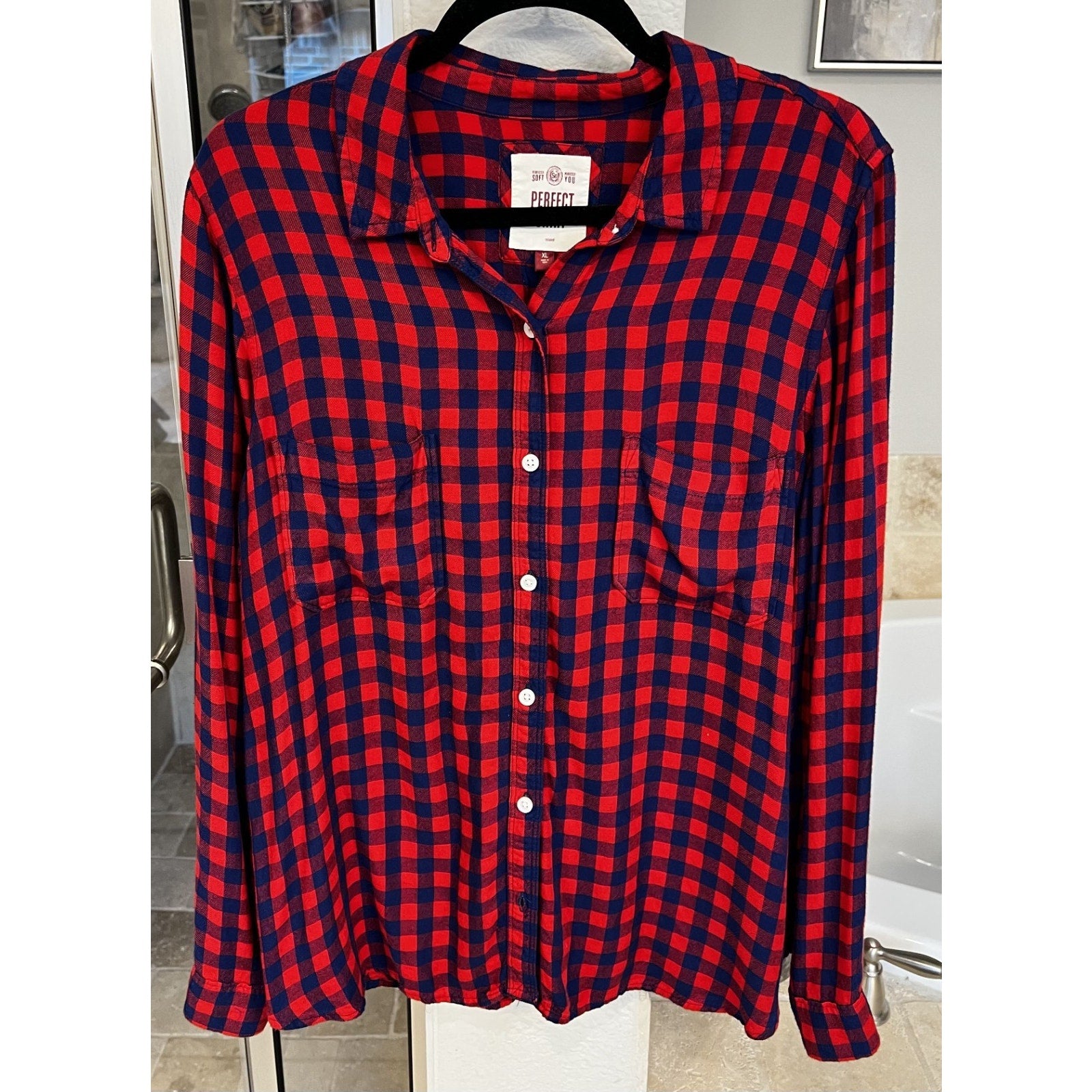 Perfect Shirt Women’s XL Red Blue Buffalo Plaid Rayon Button Up Flannel Relaxed