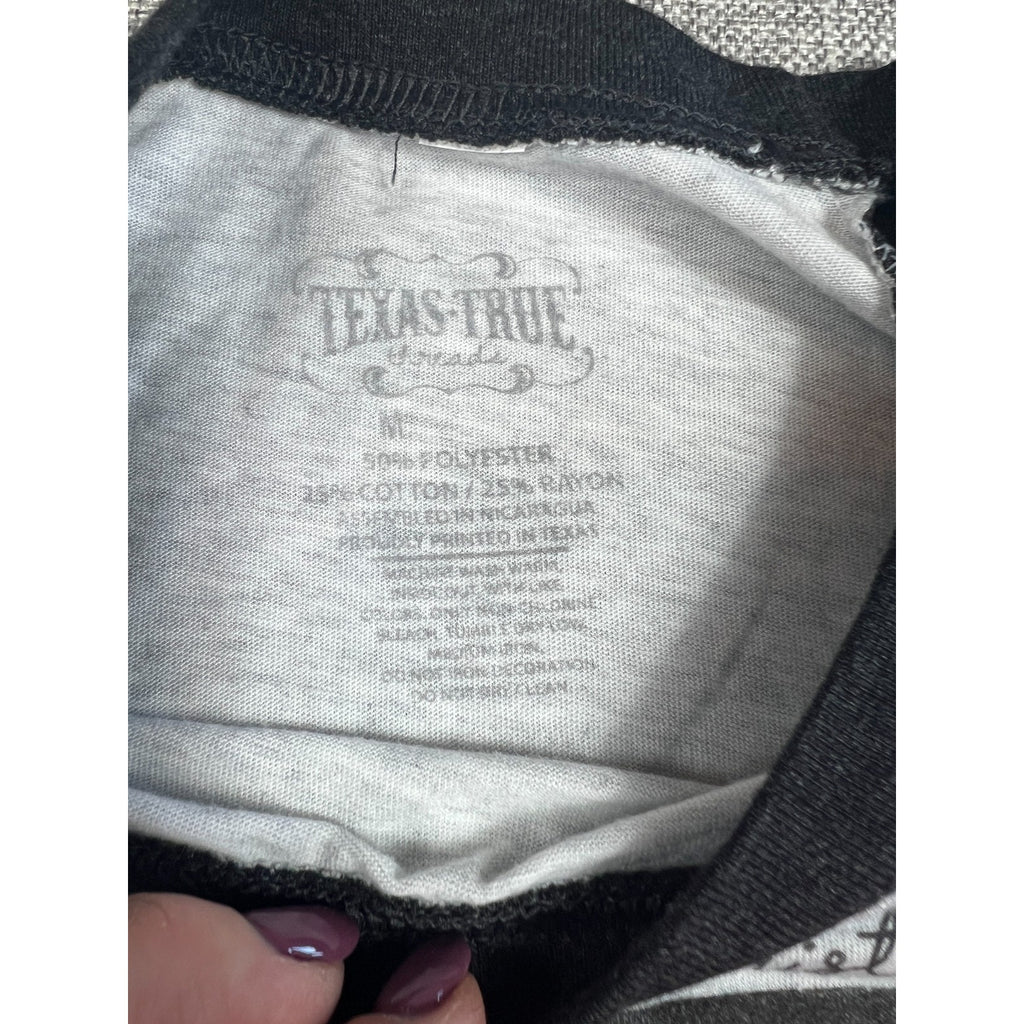 Texas True Threads Callie's Christmas Stocking Raglan Tee Women's M Leopard