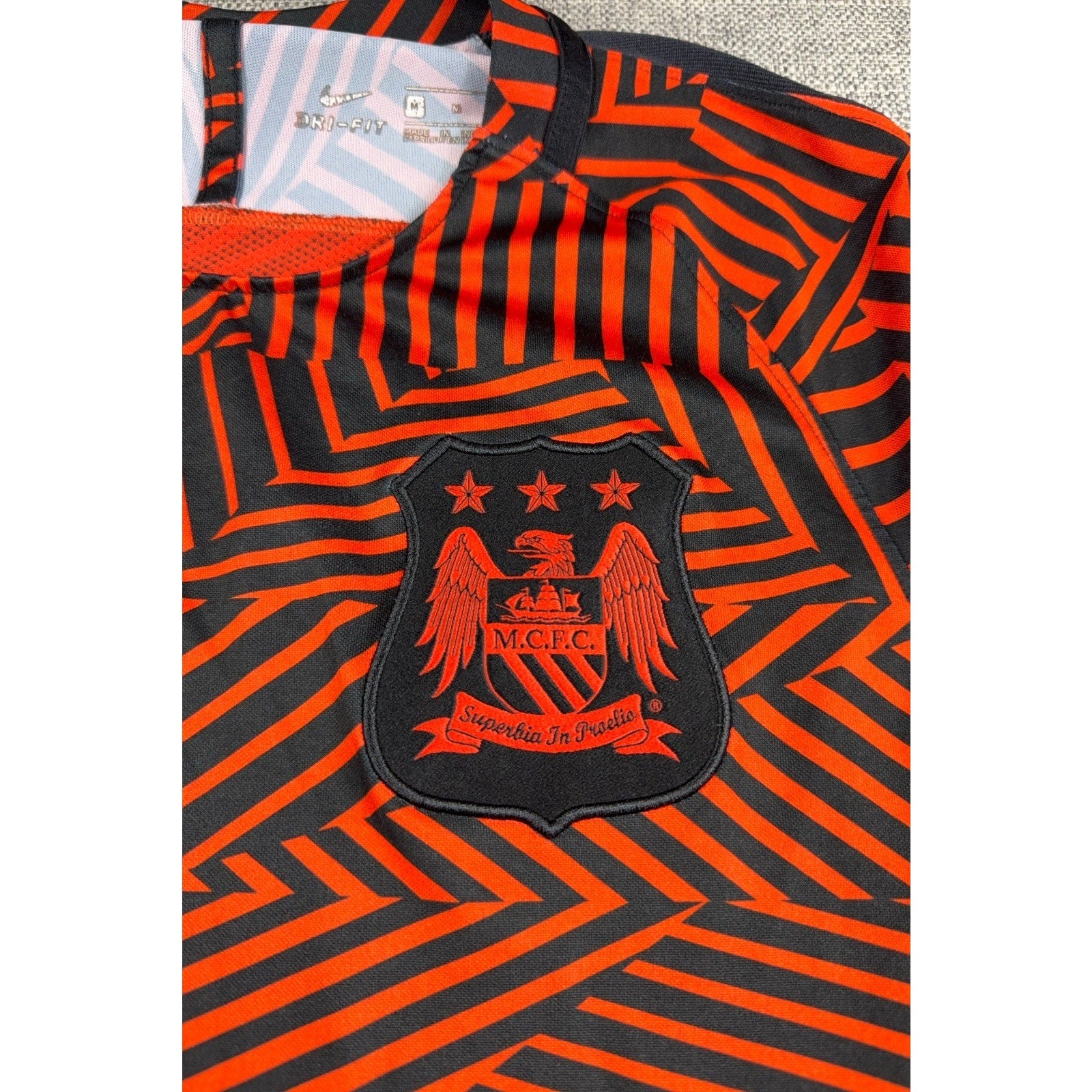 Manchester City Nike Dri-FIT Soccer Shirt Men M Red Black MCFC Football Jersey