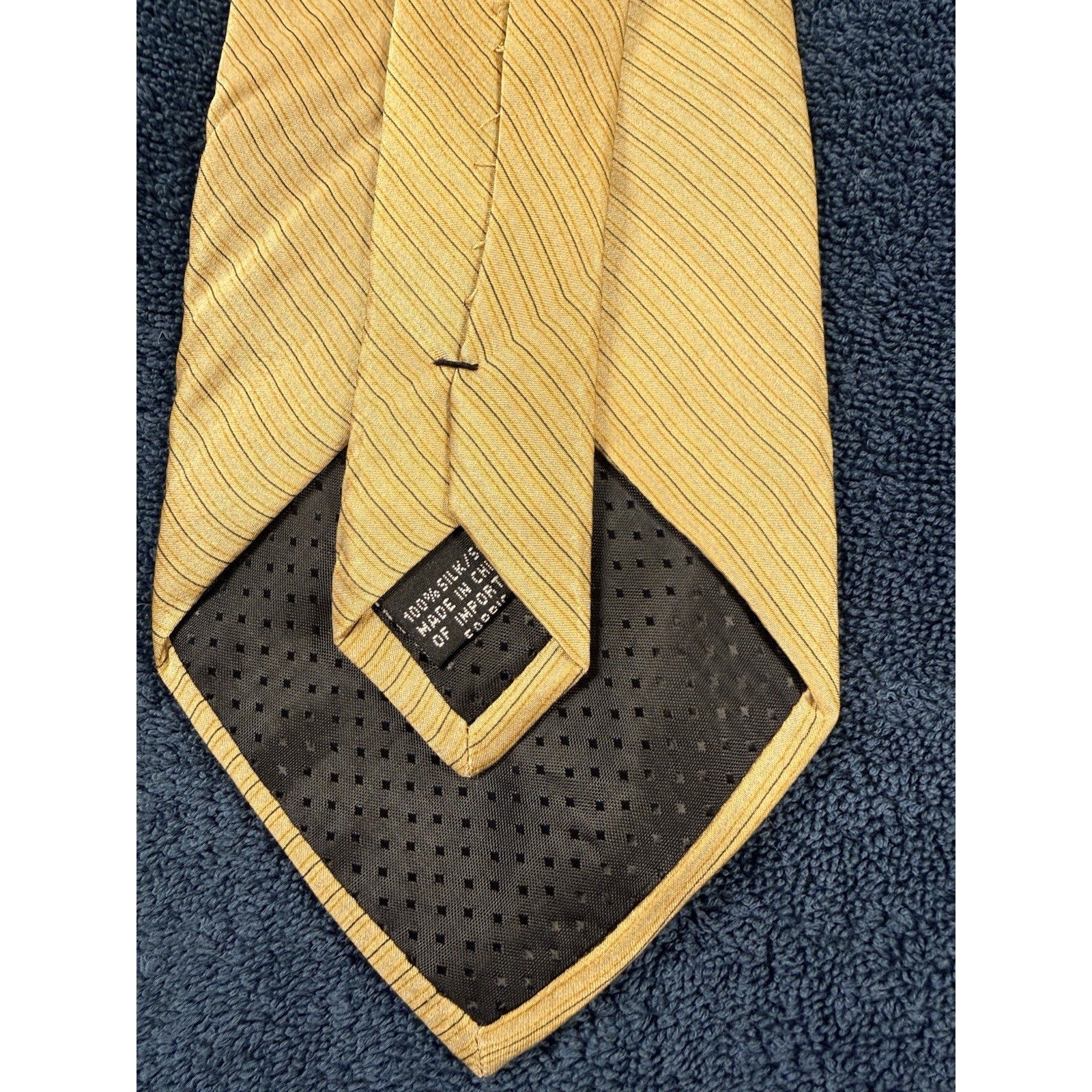 Lot of 4 Men’s Designer Neck Ties Bill Blass Silk Alexander Julian Apt 9