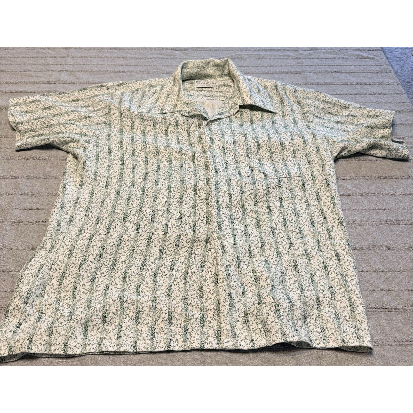 Vintage Sir Walter Shirt Mens Large Green Pattern Short Sleeve Button Up Retro