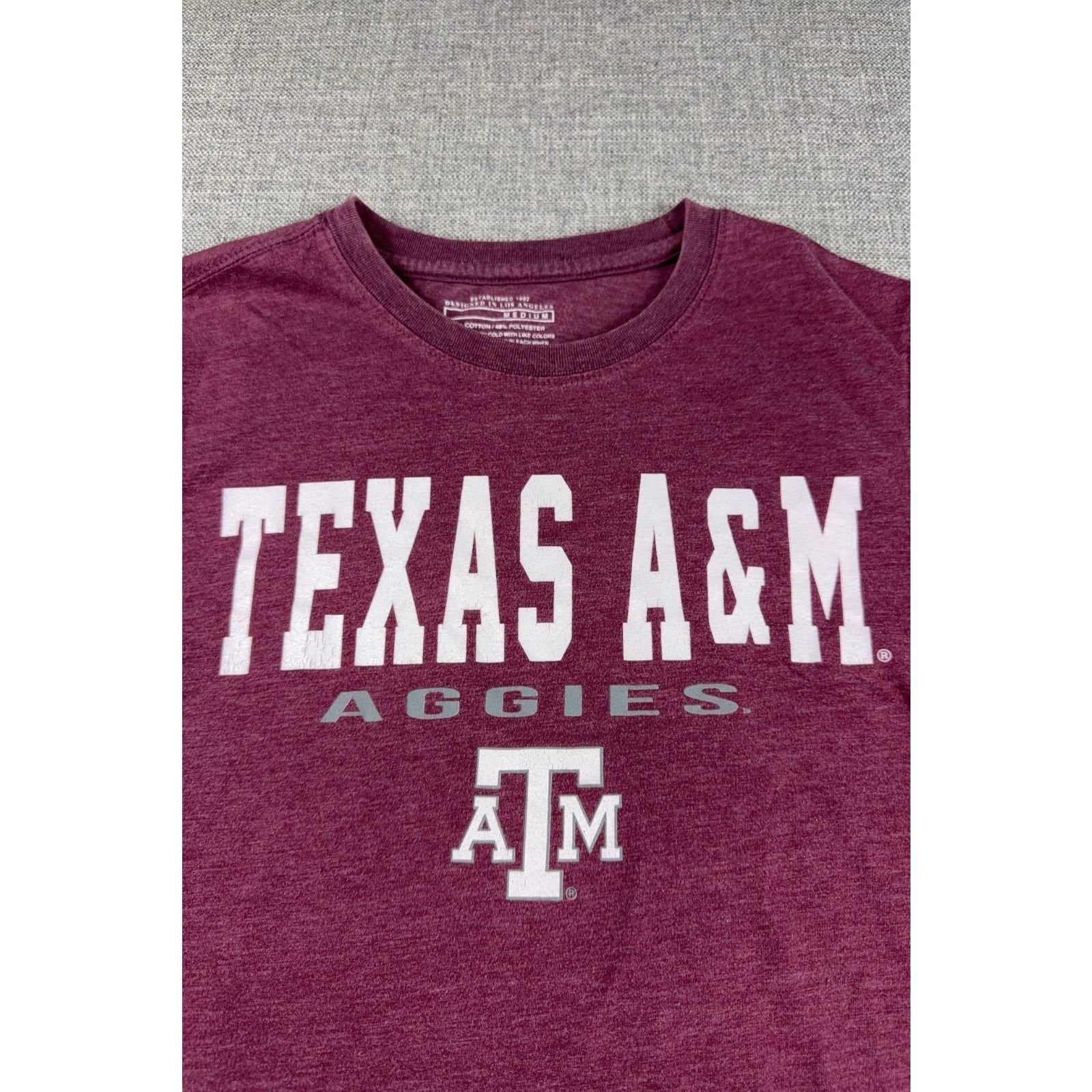 Texas A&M Aggies Colosseum T Shirt Mens Medium Maroon NCAA College Graphic Tee
