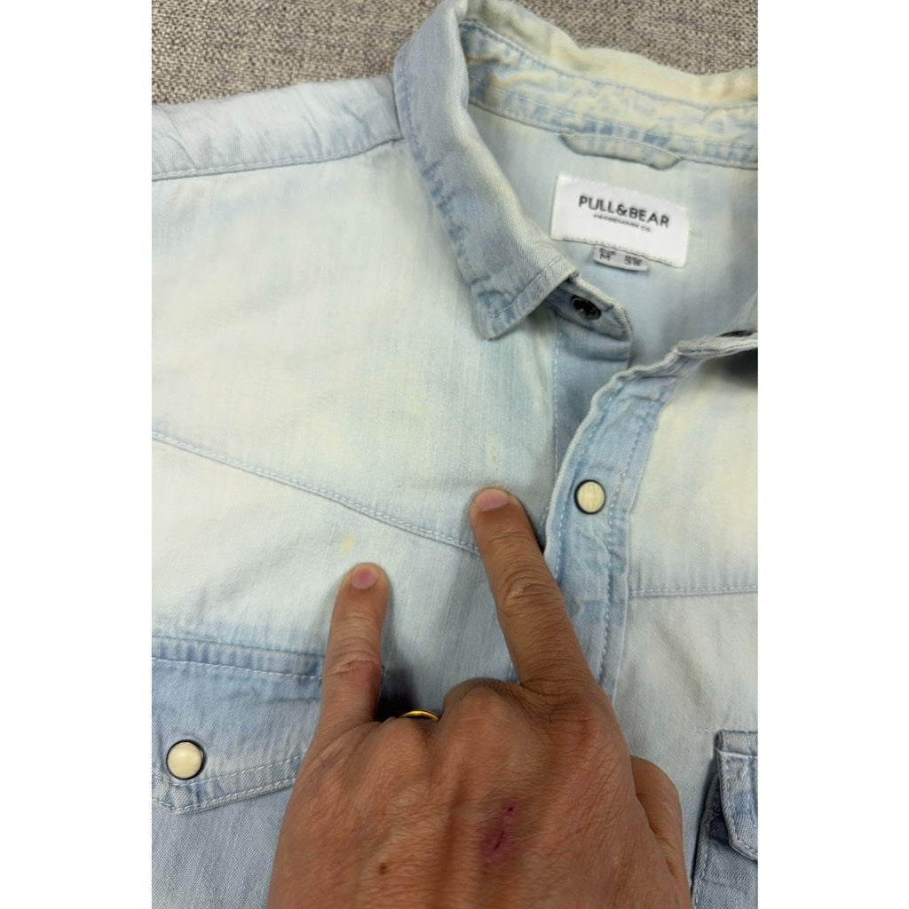 Pull&Bear Mens M Light Wash Denim Western Pearl Snap Shirt Flawed Cotton