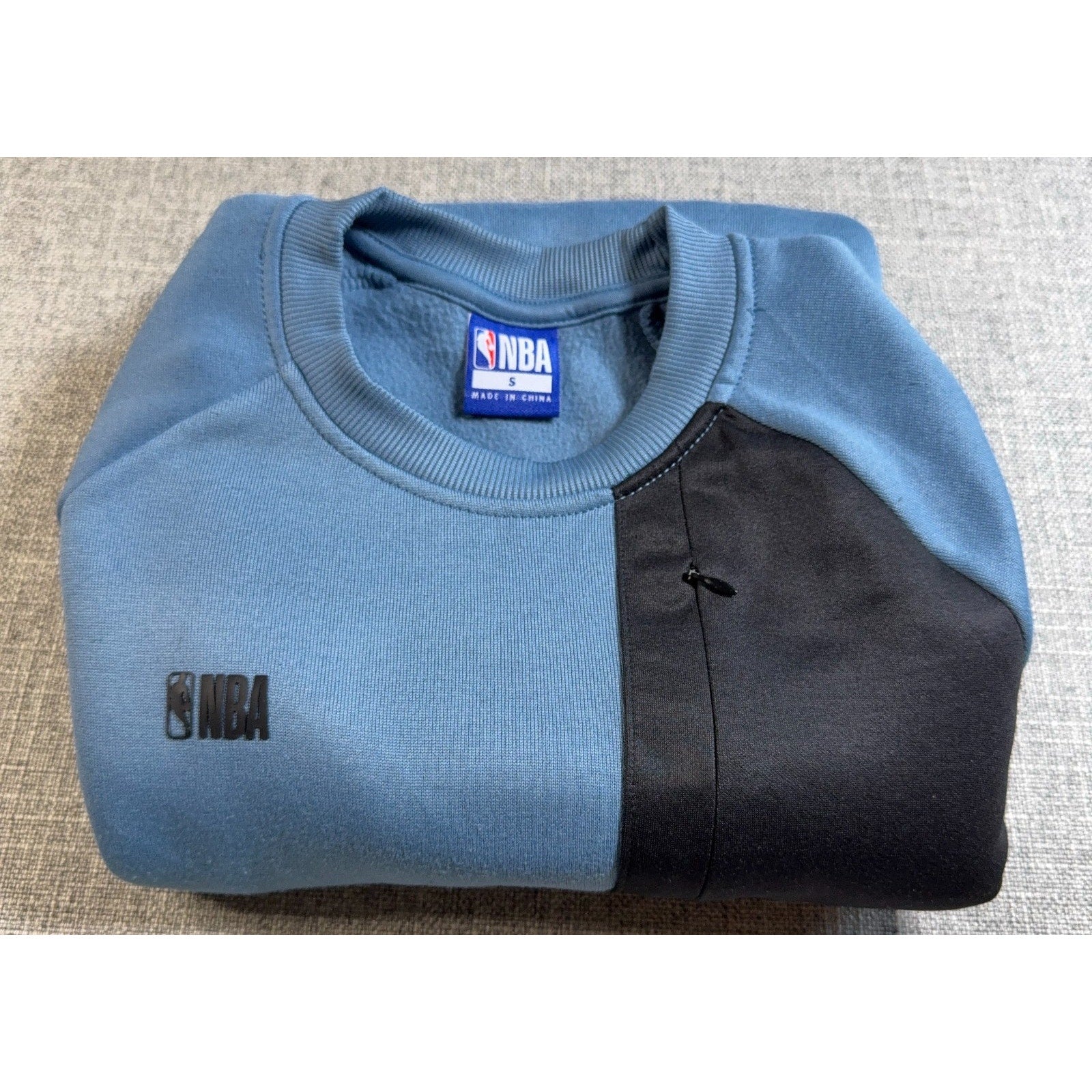 NBA Sweatshirt Men Small Blue Black Colorblock Utility Pocket Crewneck Fleece
