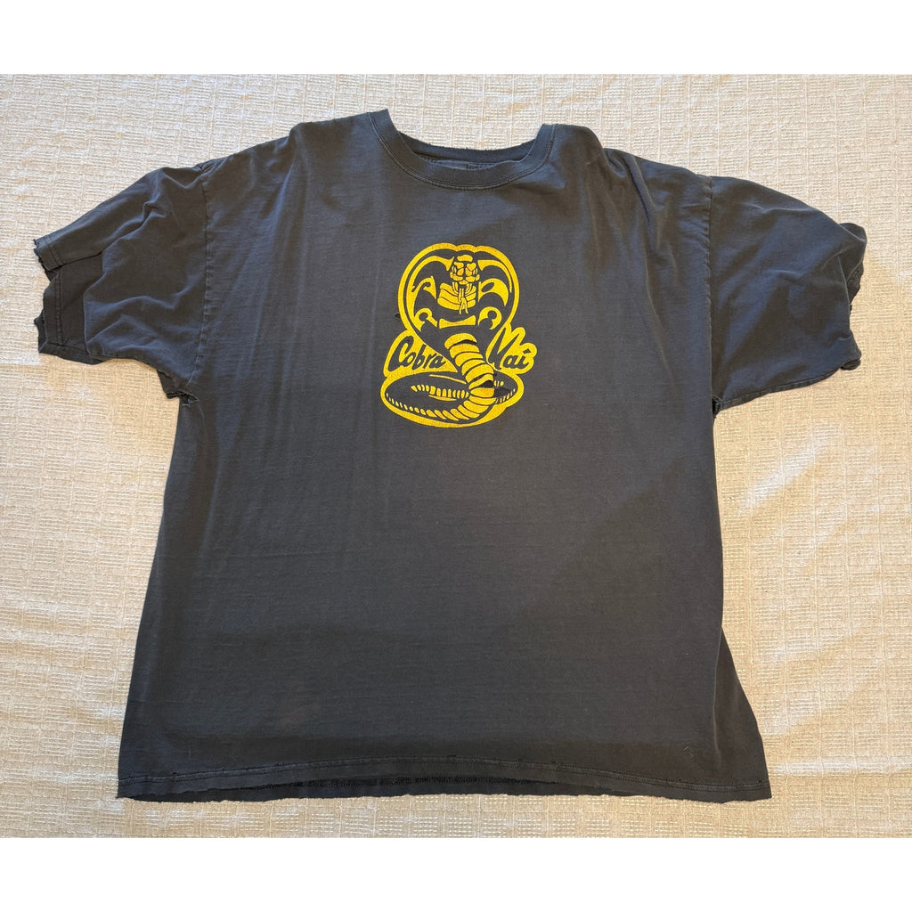 Vintage Cobra Kai T Shirt XXL Distressed Thrashed Faded Gildan Karate Kid Graphic Tee