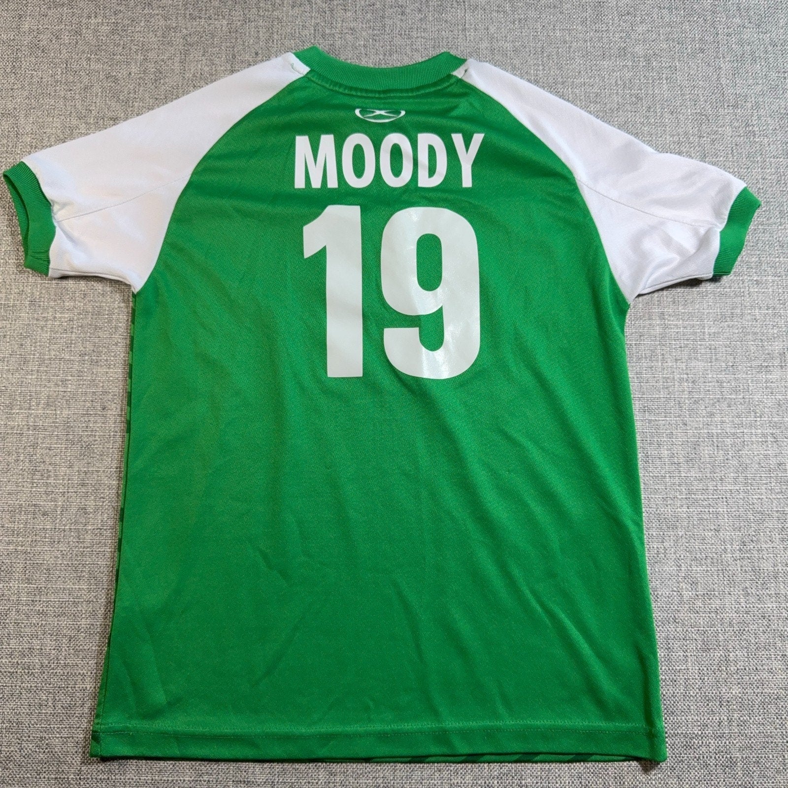 Lot 2 Youth Soccer Jerseys AC Milan Ireland Moody #19 Red Green Fan Shirts