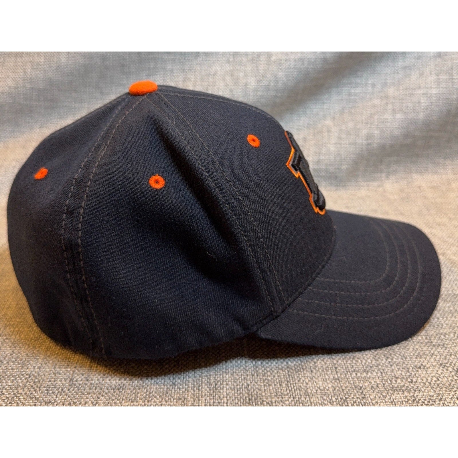 Auburn Tigers Zephyr XL Stretch Fit Hat Black Orange NCAA College Cap