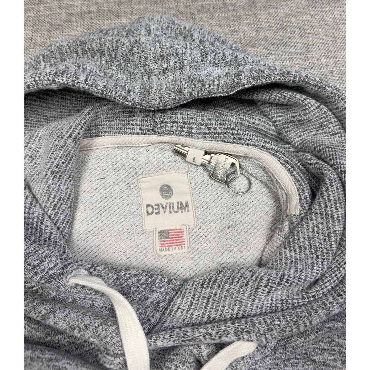 Devium Made in USA Gray Marled Pullover Hoodie Tagged Large