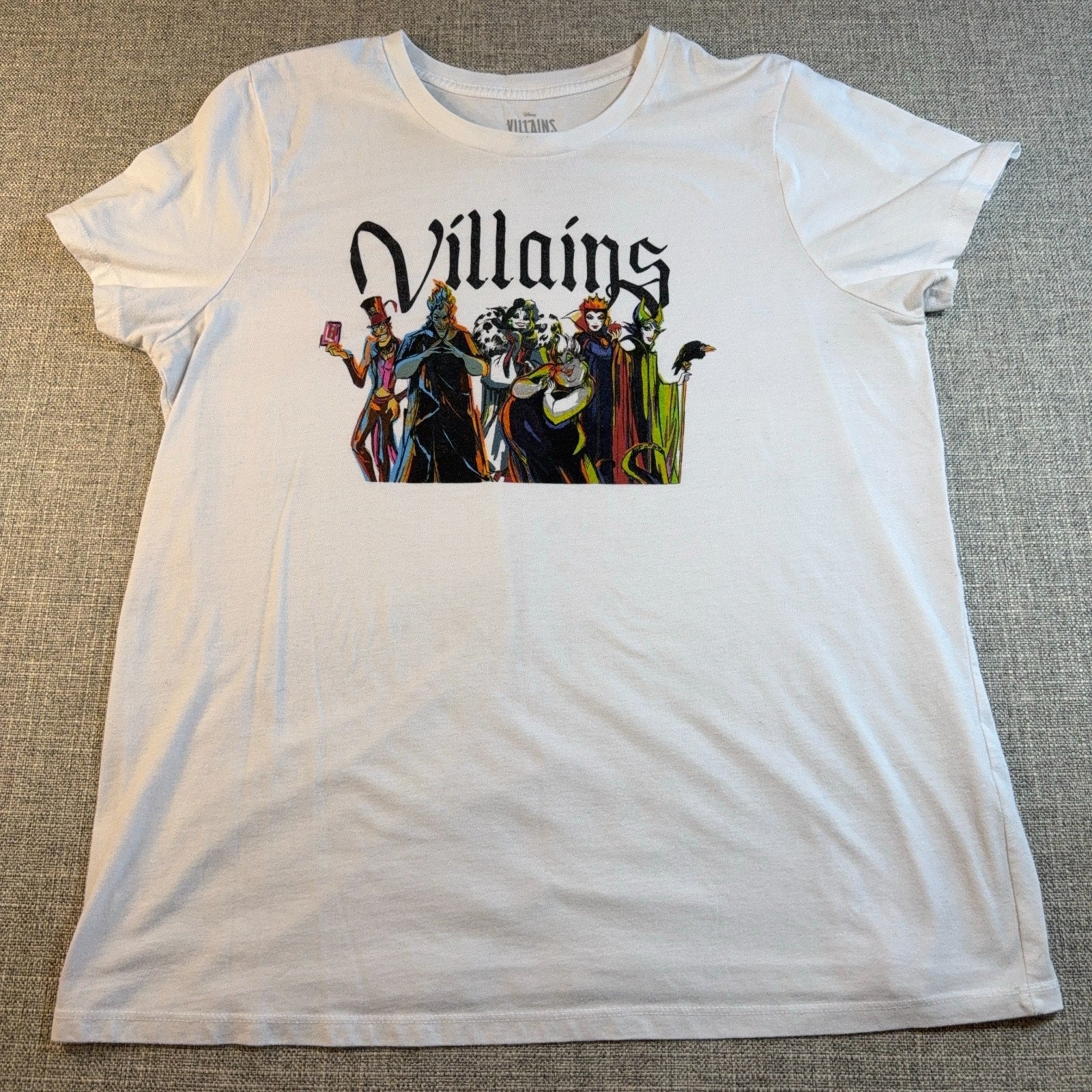 Disney Villains Women's XL White Graphic Tee Maleficent Ursula Cruella Hades