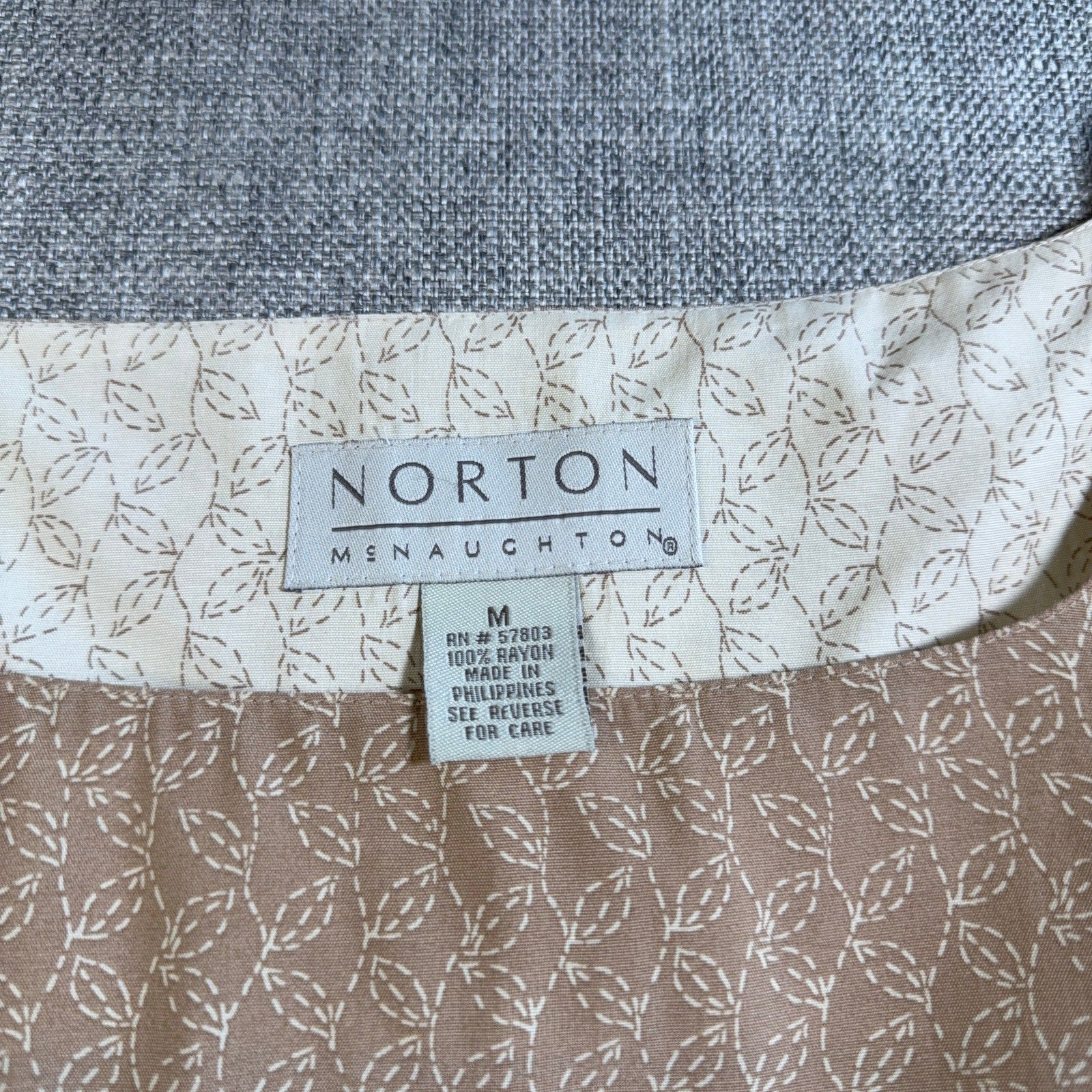 Vintage Norton McNaughton Maxi Dress M 100% Rayon Tan Leaf Print 90s Sleeveless