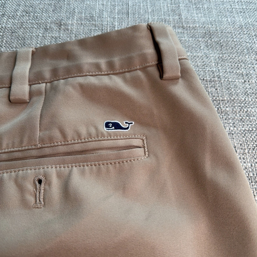 Lot 2 Vineyard Vines Links Shorts Mens 38 Navy Khaki Performance Golf