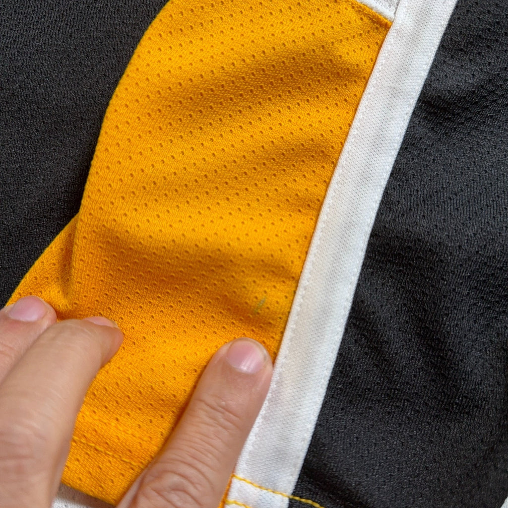 Vintage CCM Boston Bruins Jersey Mens M NHL Hockey Black Gold Made Canada