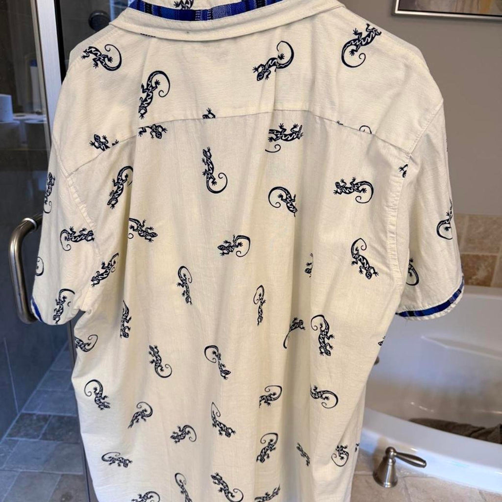 Handmade Guatemalan Gecko Camp Shirt
