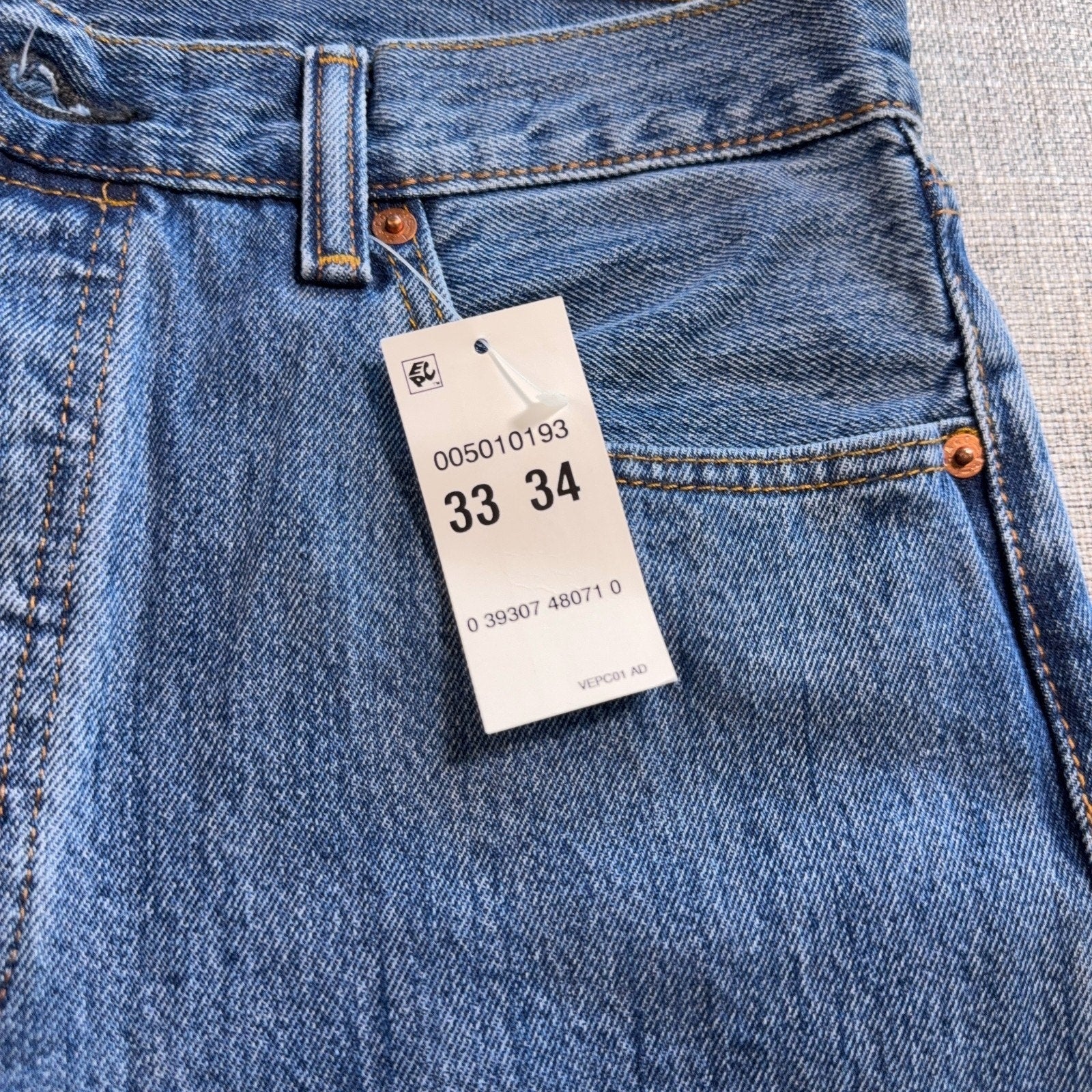 Levi’s 501 Original Fit Stretch Jeans Mens 33x34 NWT Button Fly Blue Denim