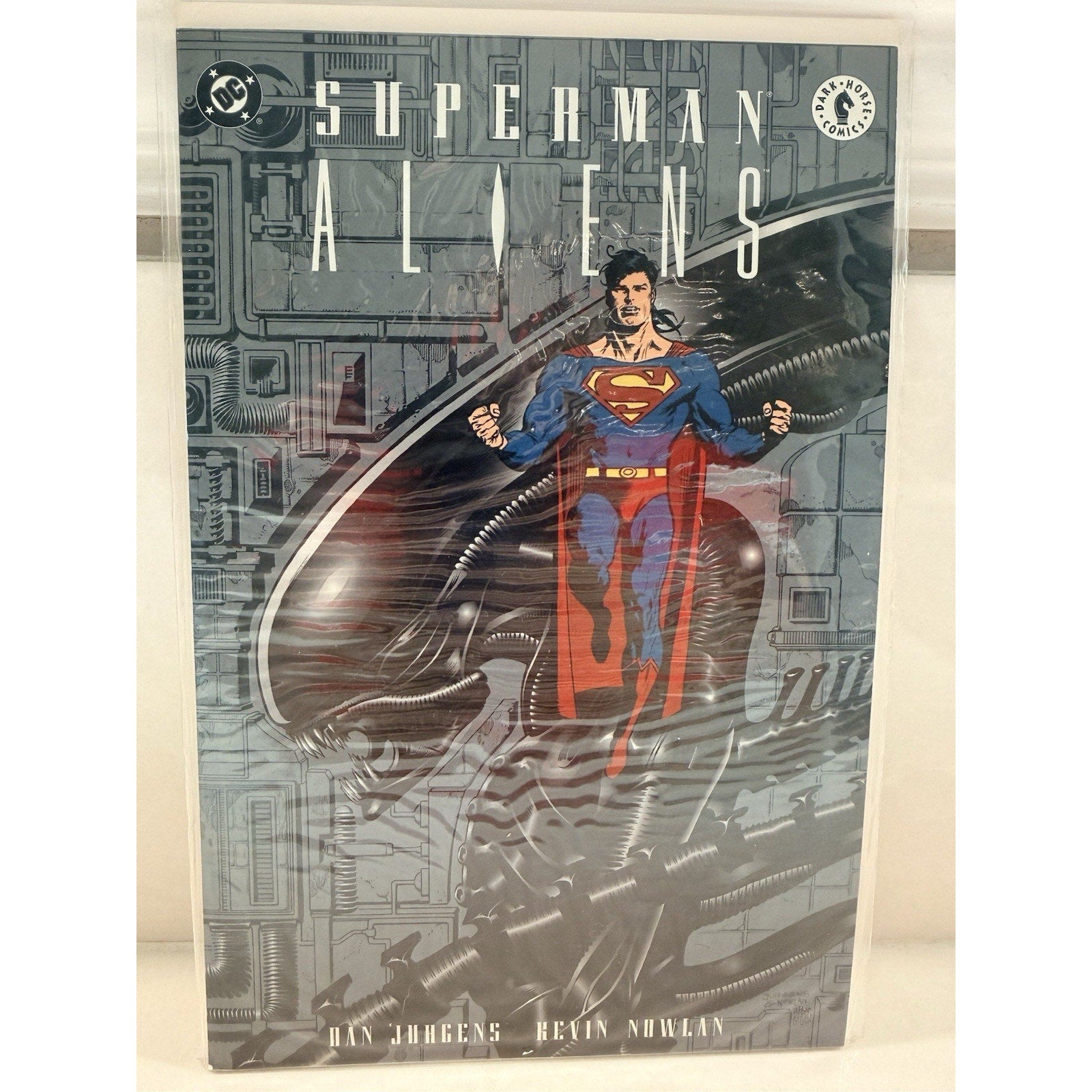 Superman vs Aliens + Aliens vs Predator Comic Lot Dark Horse Sci-Fi