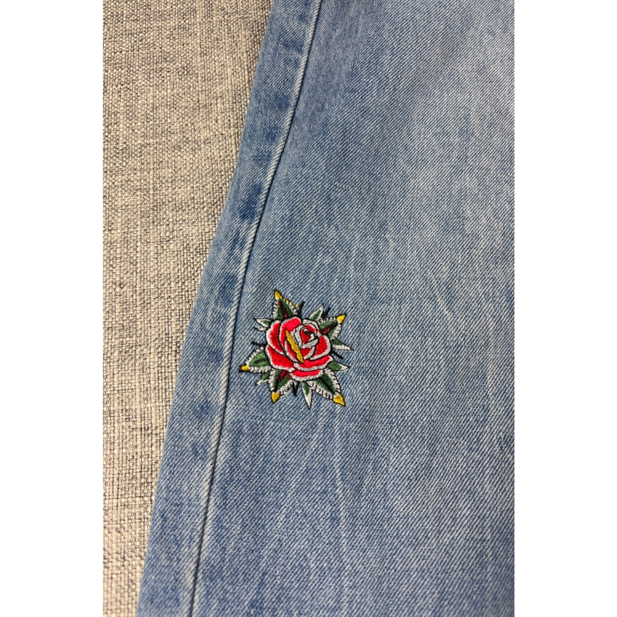 RSQ Low Rise Ultra Baggy Jeans Womens 29 Custom Rose Embroidered Light Wash