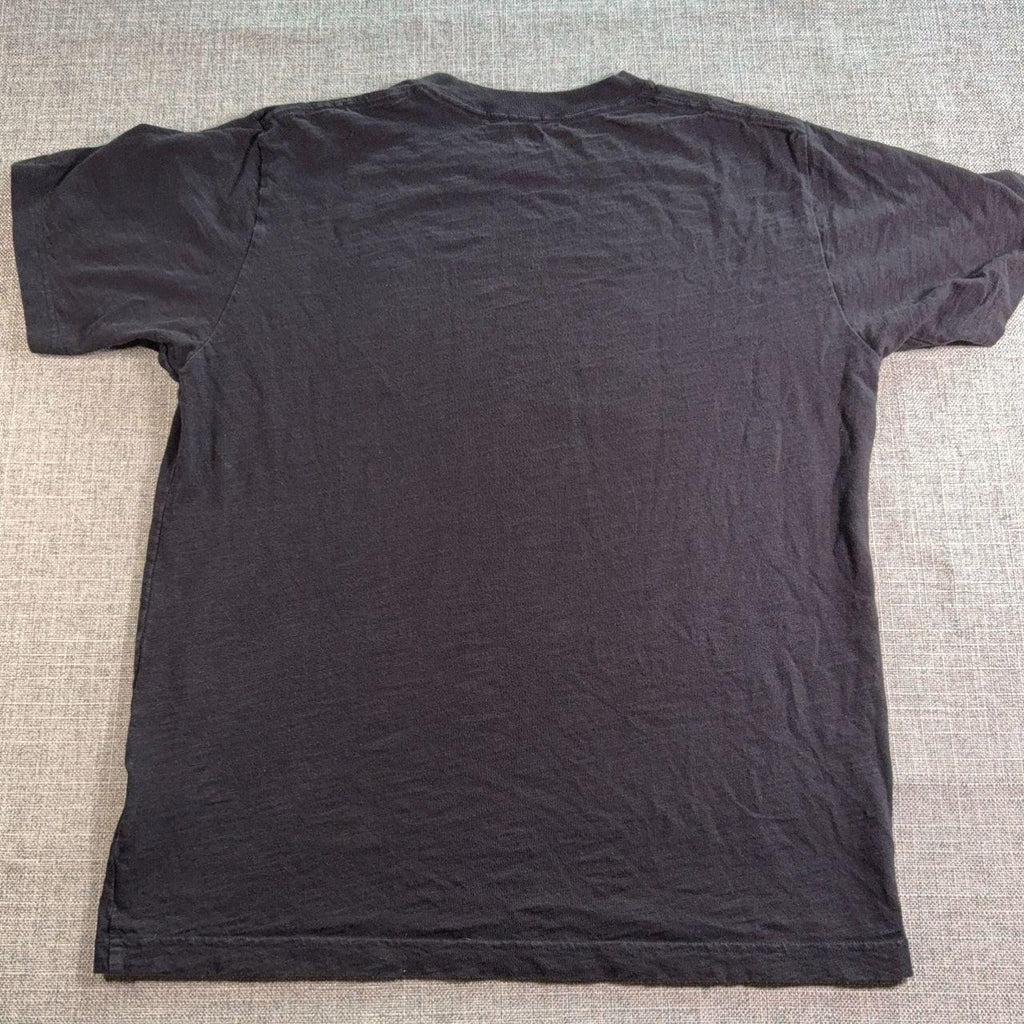 Black short sleeve crew neck tee