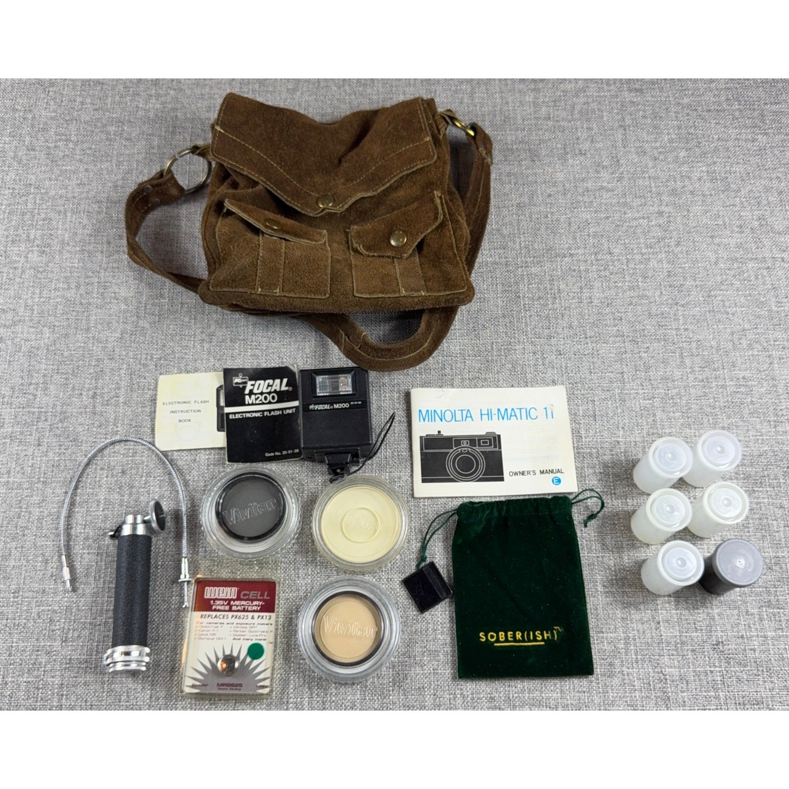 Vintage Minolta Hi-Matic 11 35mm Camera Retro Photography Lot Case Bag Manual