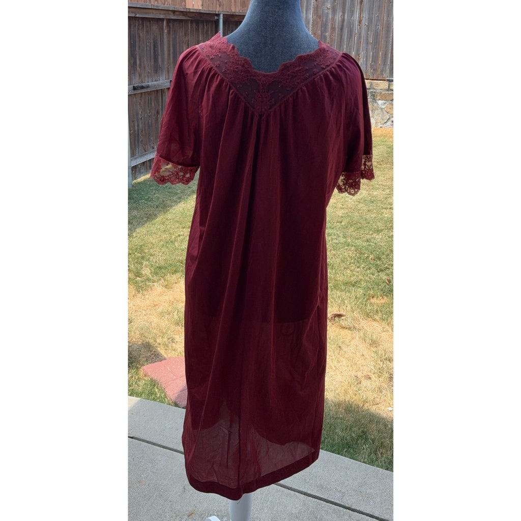 Vintage Henson Kickernick Nightgown Peignoir Robe Set M Burgundy Lace Nylon